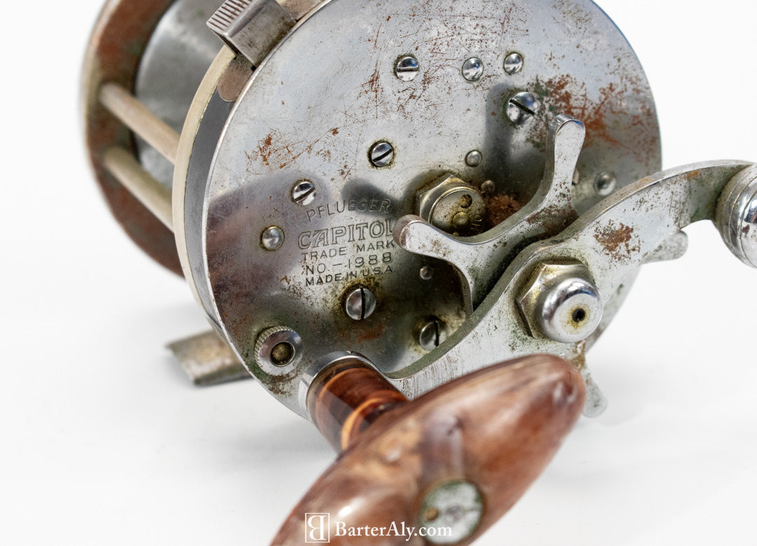 PF LUEGER CAPITOL NO-1988 USA Vintage Fish Reel Used