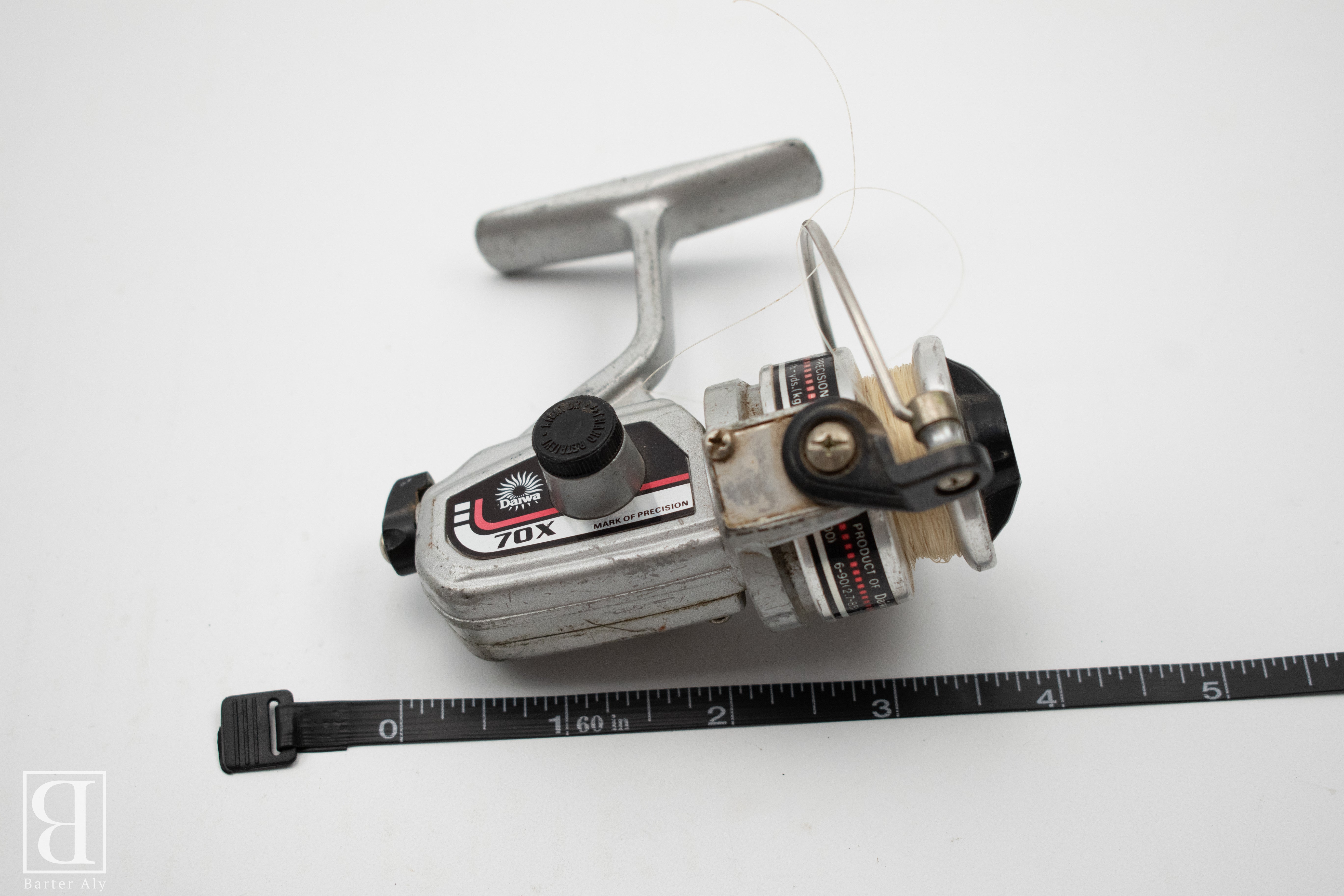 Fishing Reel Vintage Used 4inch Silver DAIWA 70X SPINNING REEL MADE IN JAPAN