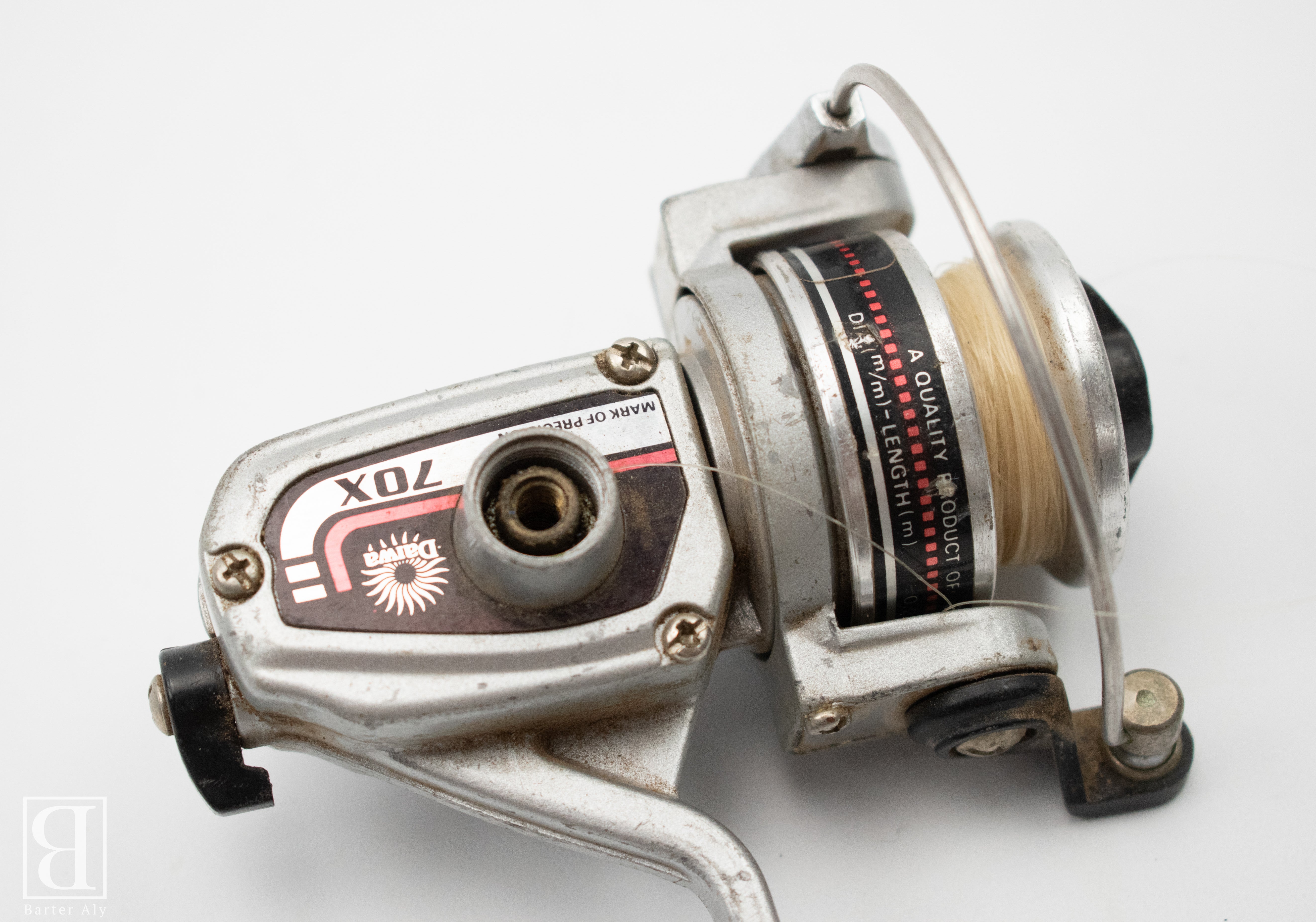 Fishing Reel Vintage Used 4inch Silver DAIWA 70X SPINNING REEL MADE IN JAPAN