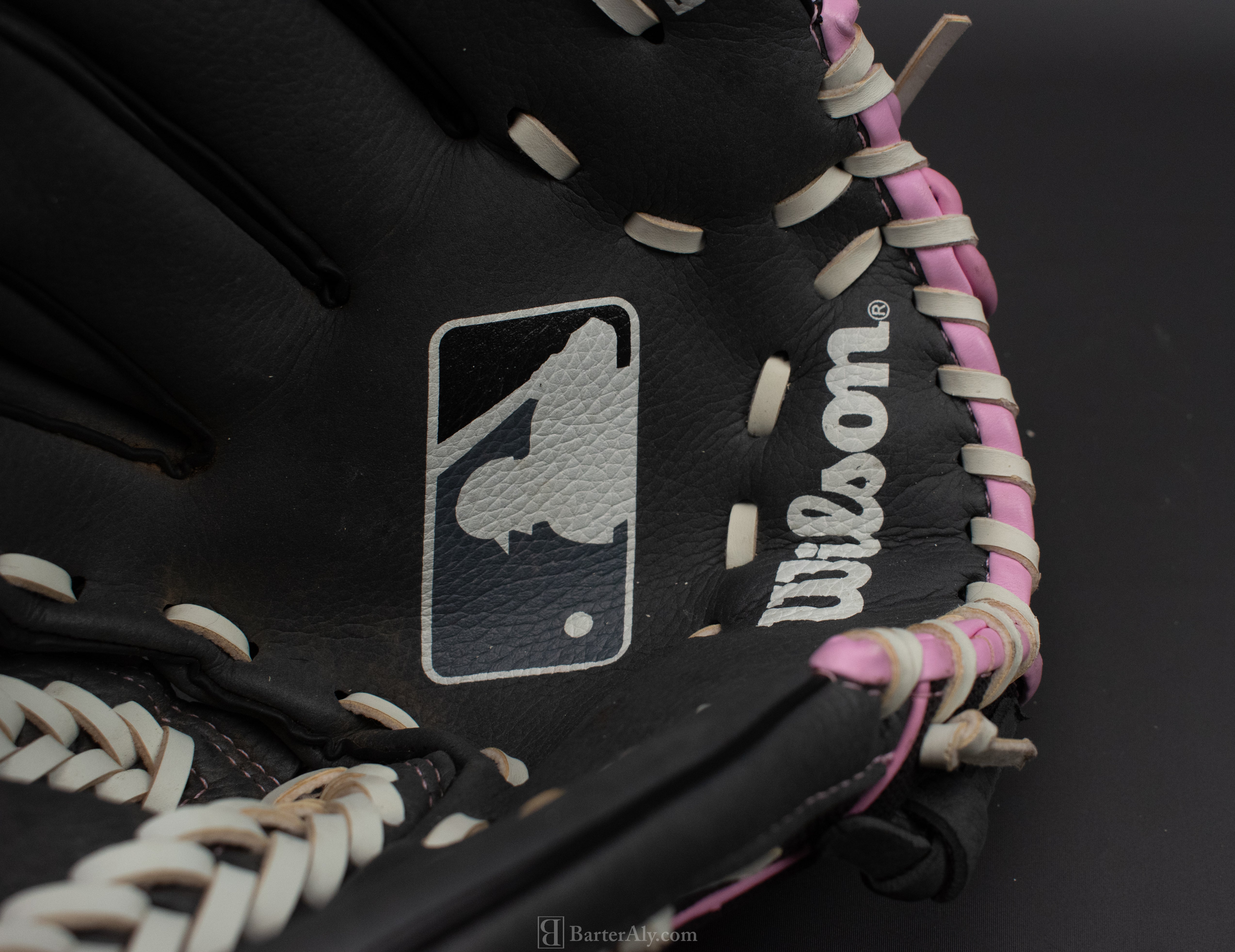 Wilson Baseball Glove Kids Pink and Black Used 10 1/2 Right Hand WTA01RB15B5105