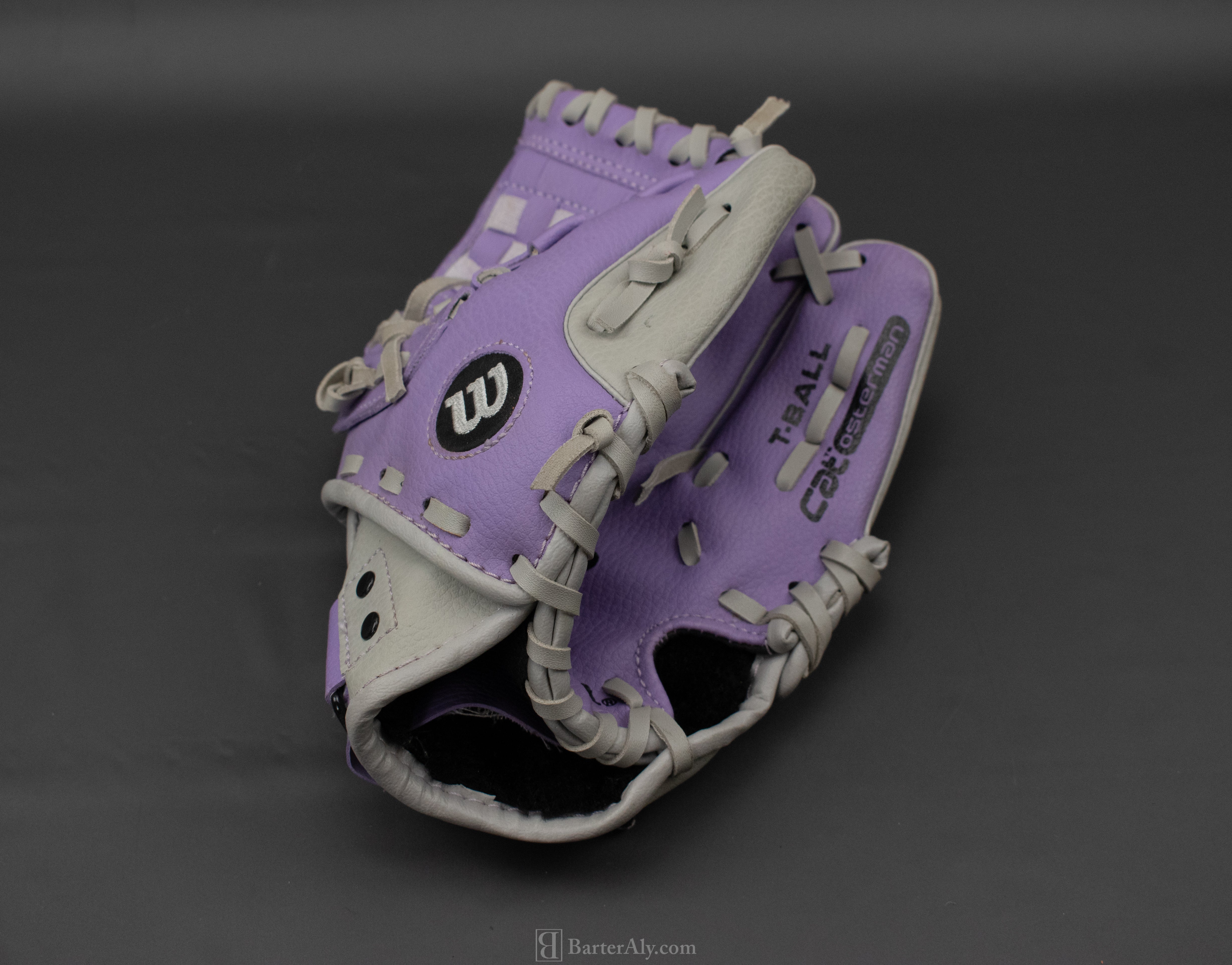 Wilson Baseball Glove T-Ball Right Hand Purple Girls Glove CAT Osterman 9in