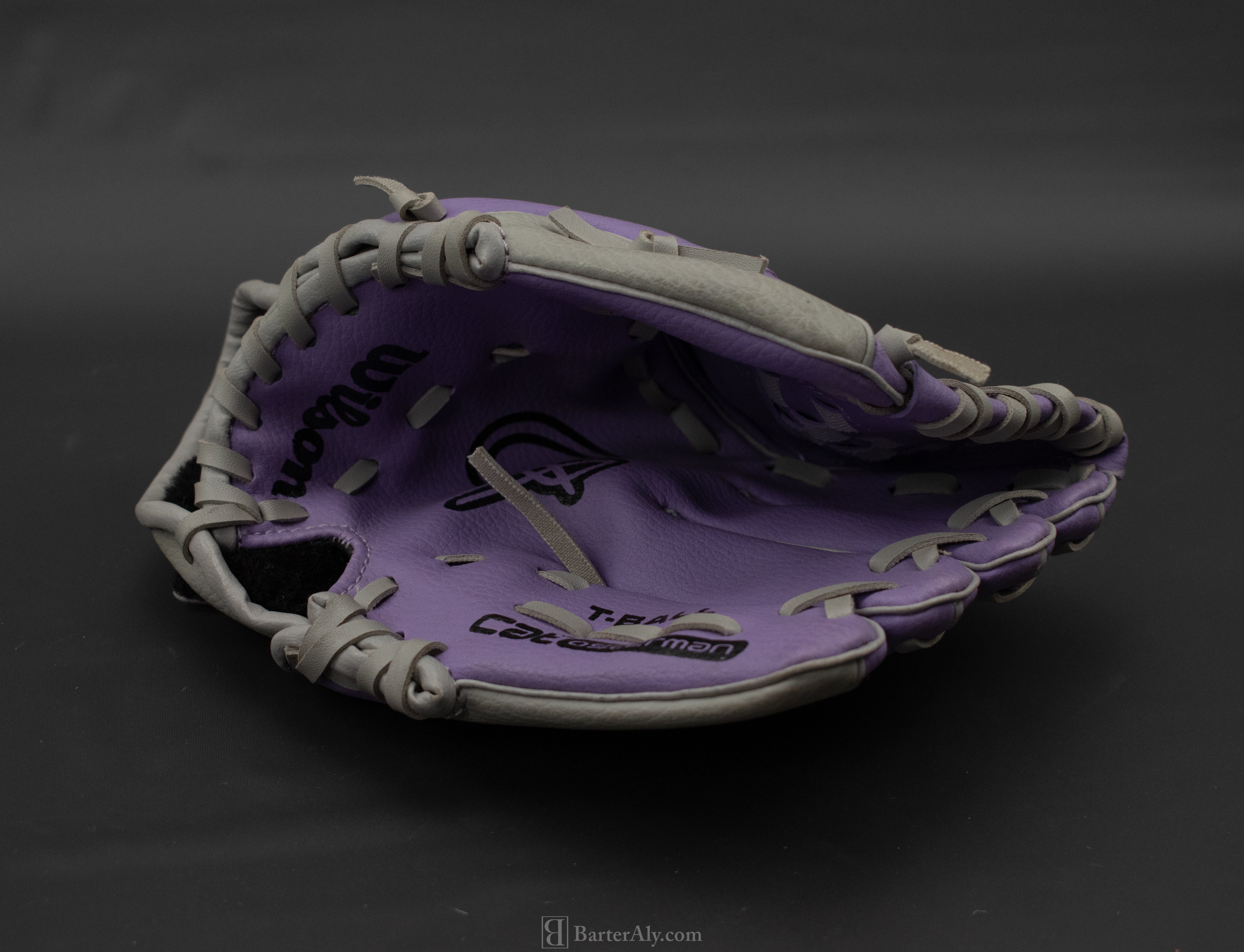 Wilson Baseball Glove T-Ball Right Hand Purple Girls Glove CAT Osterman 9in