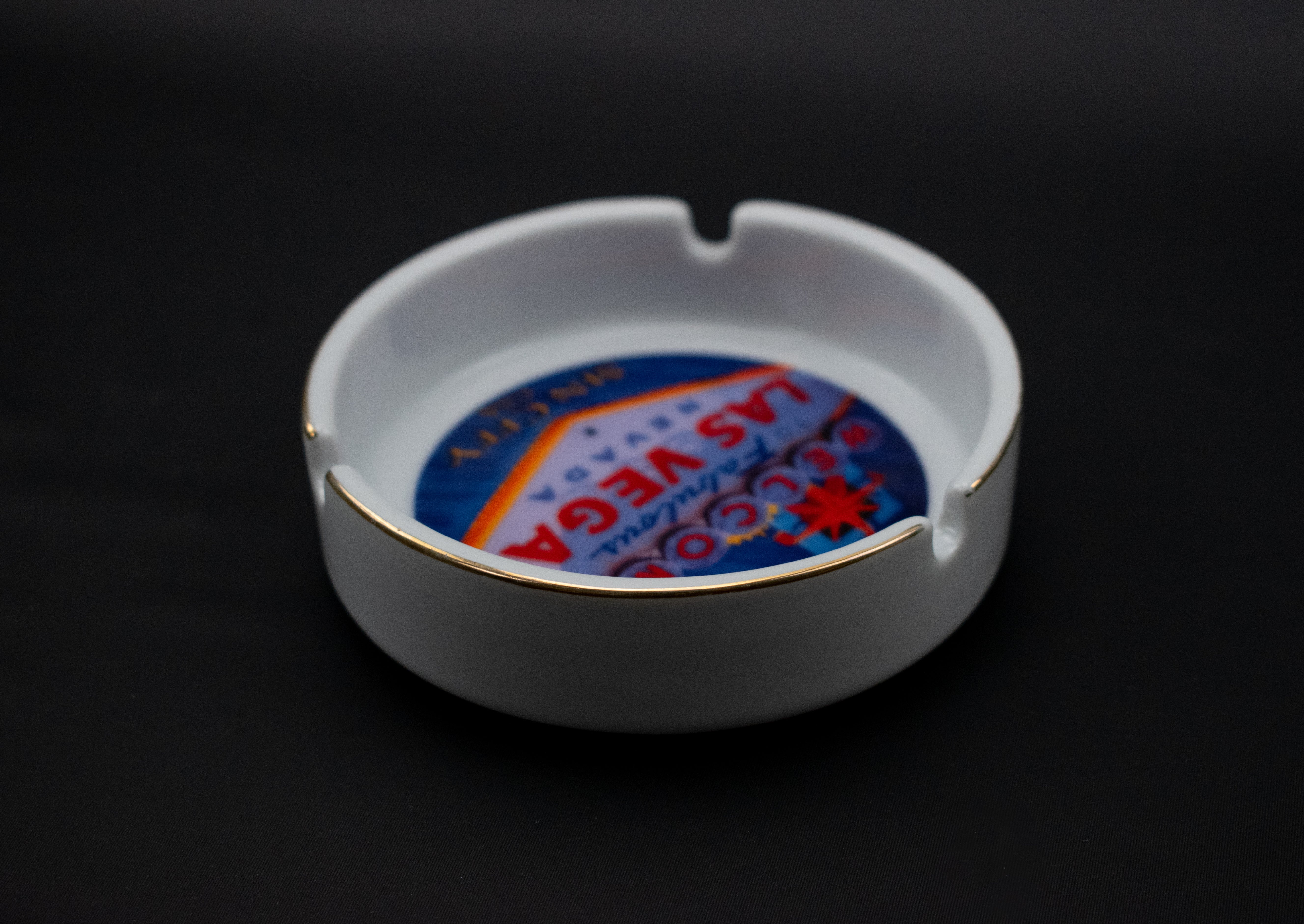 Ashtray Las Vegas Welcome to Sin City White Souvenir Ceramic Ashtray Used