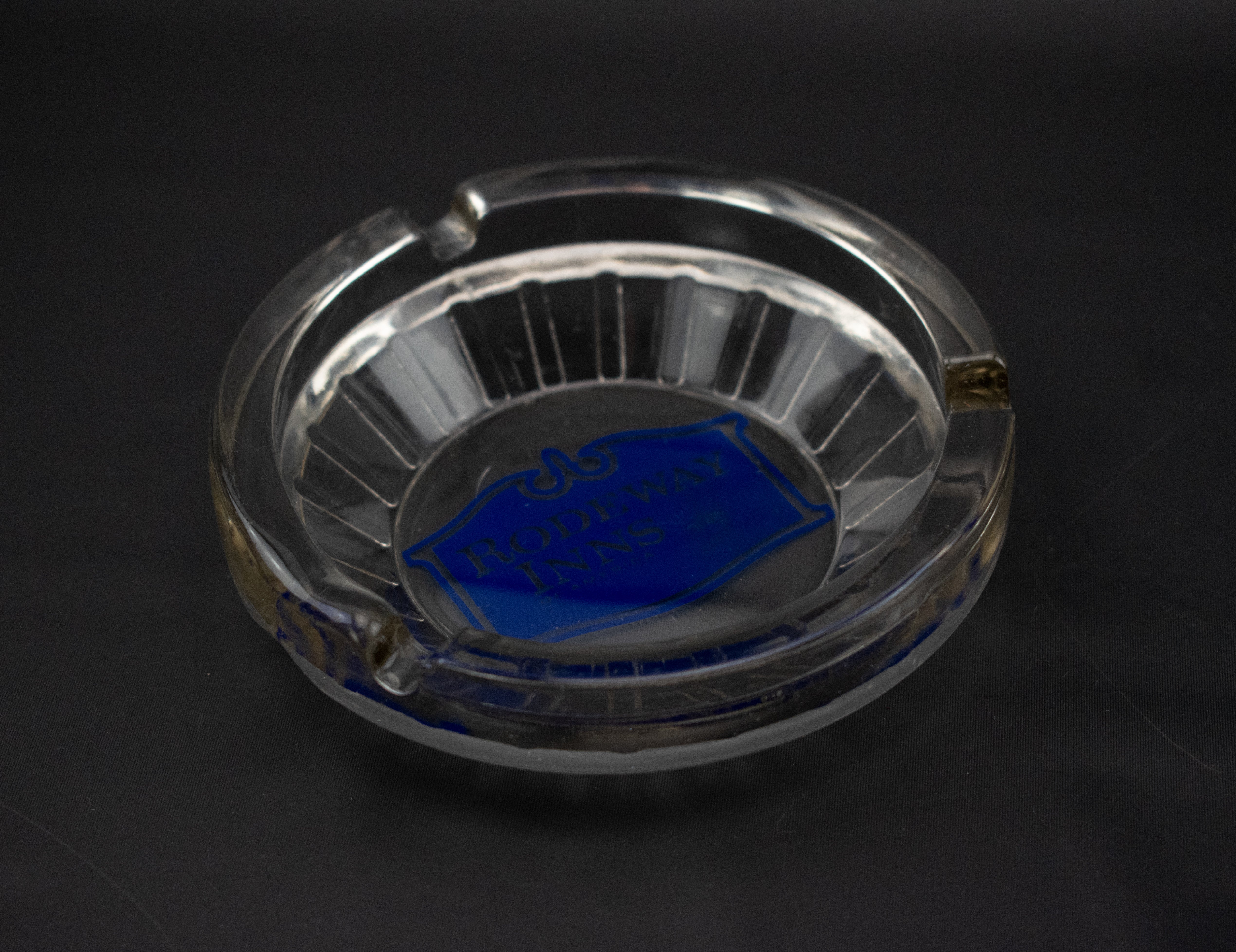 Vintage Hotel Ashtray Rodeway INNS 4 inch Clear used