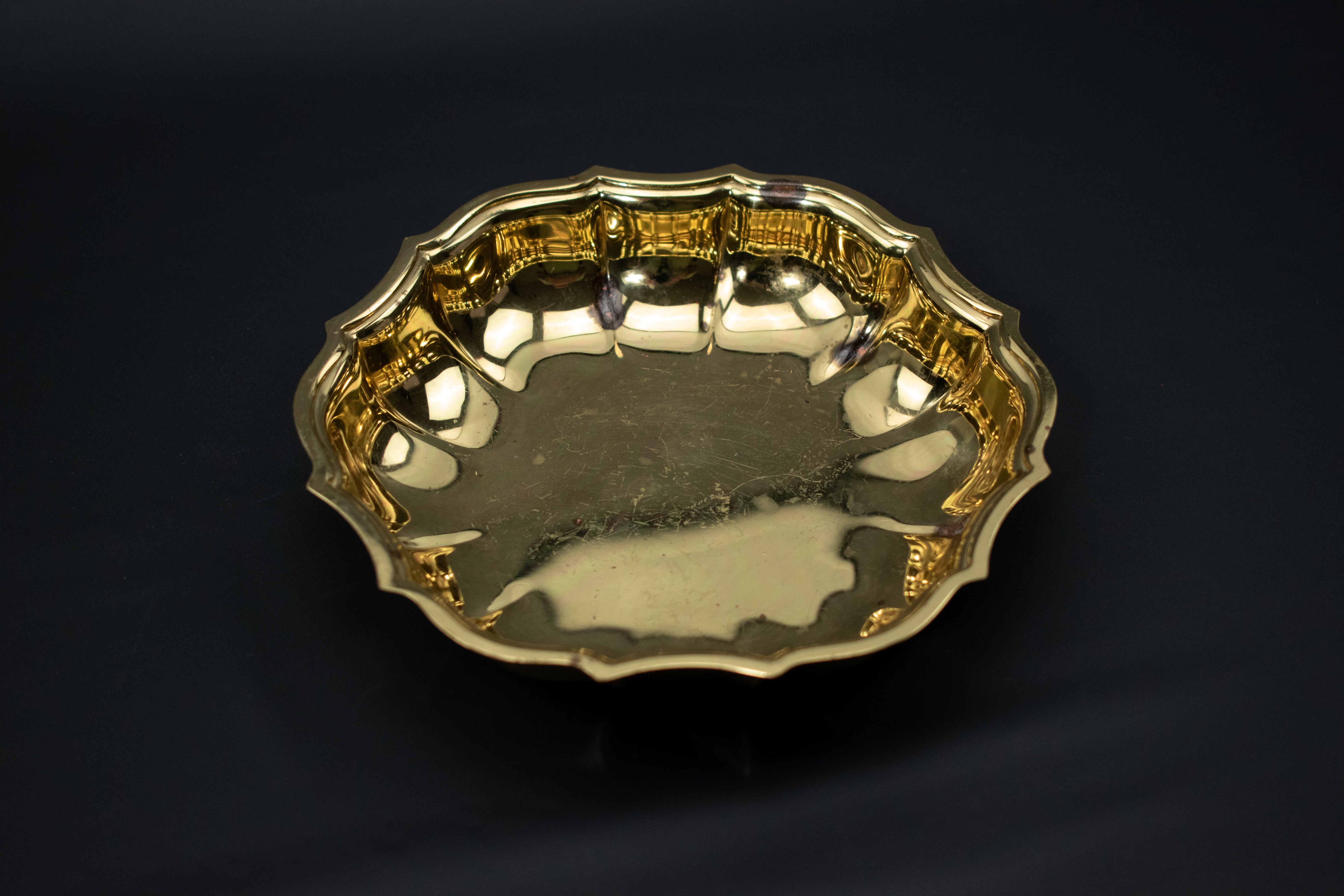 International Solid Brass Bowl Giftwares Vintage Authentic Used Ashtray 5in