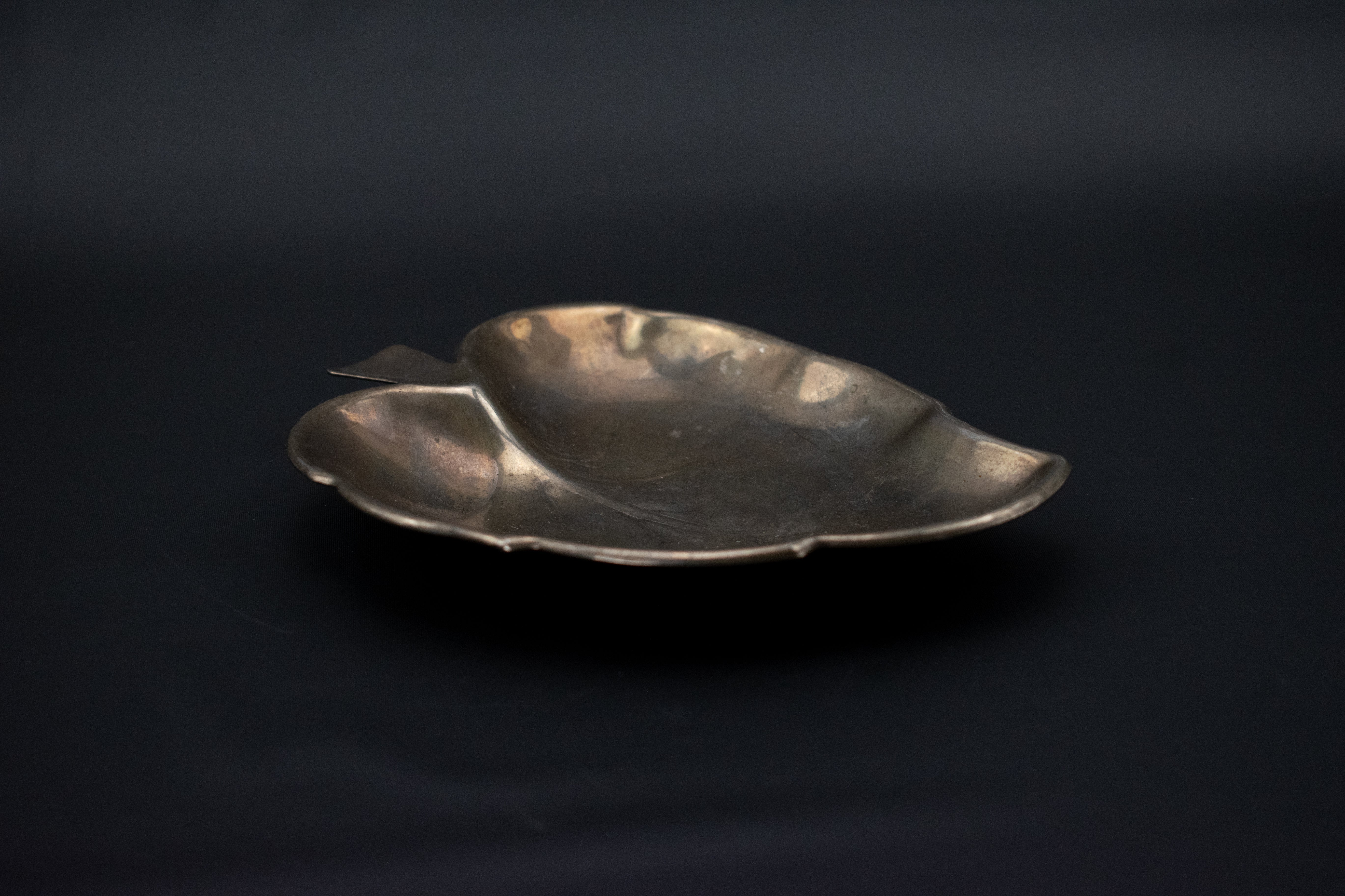 Ashtray Silver Leaf Used Bowl 5inch Metal Ashtray Decorative Piece