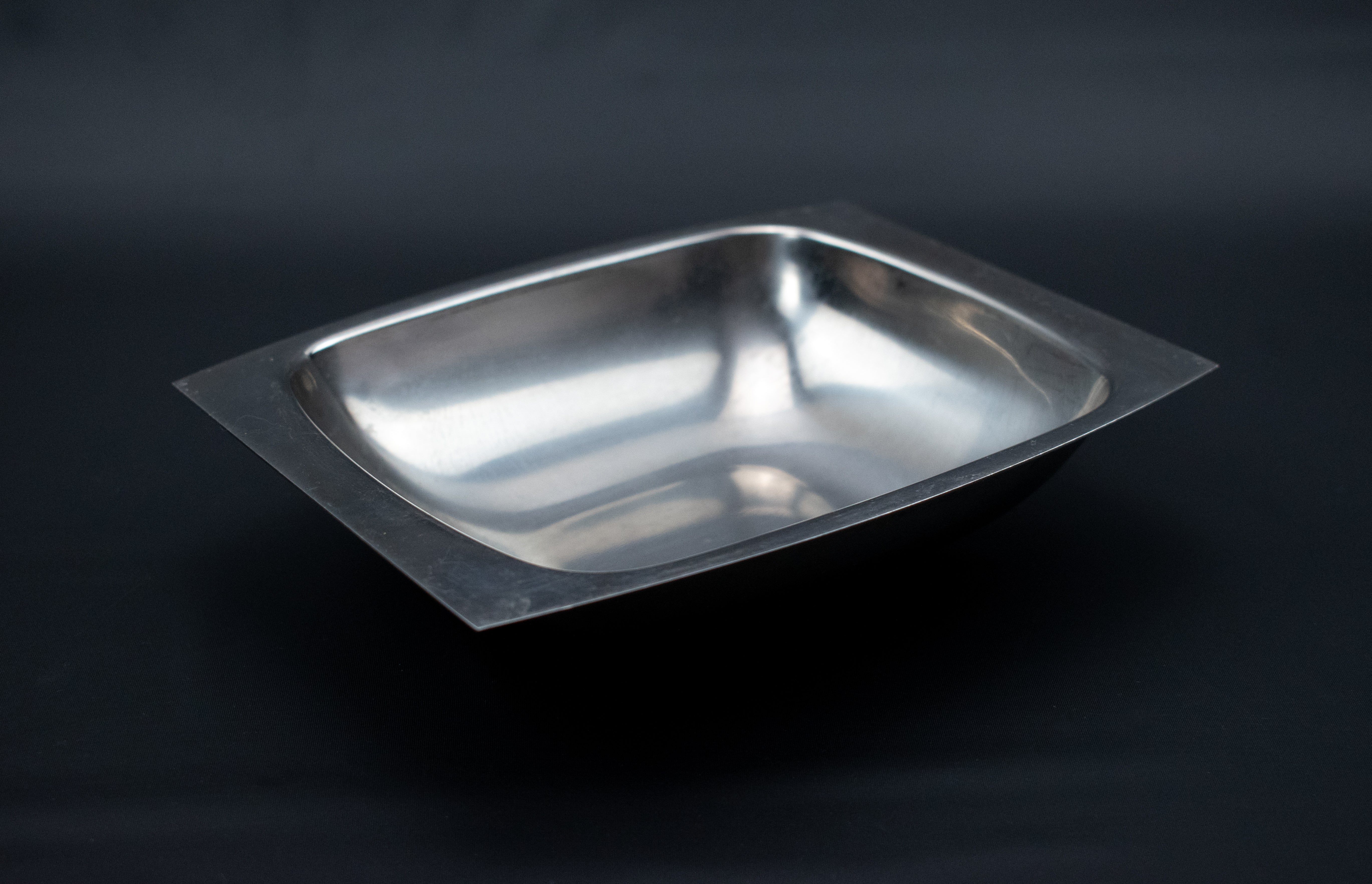 Metal Ash trays used set Vintage Ashtray