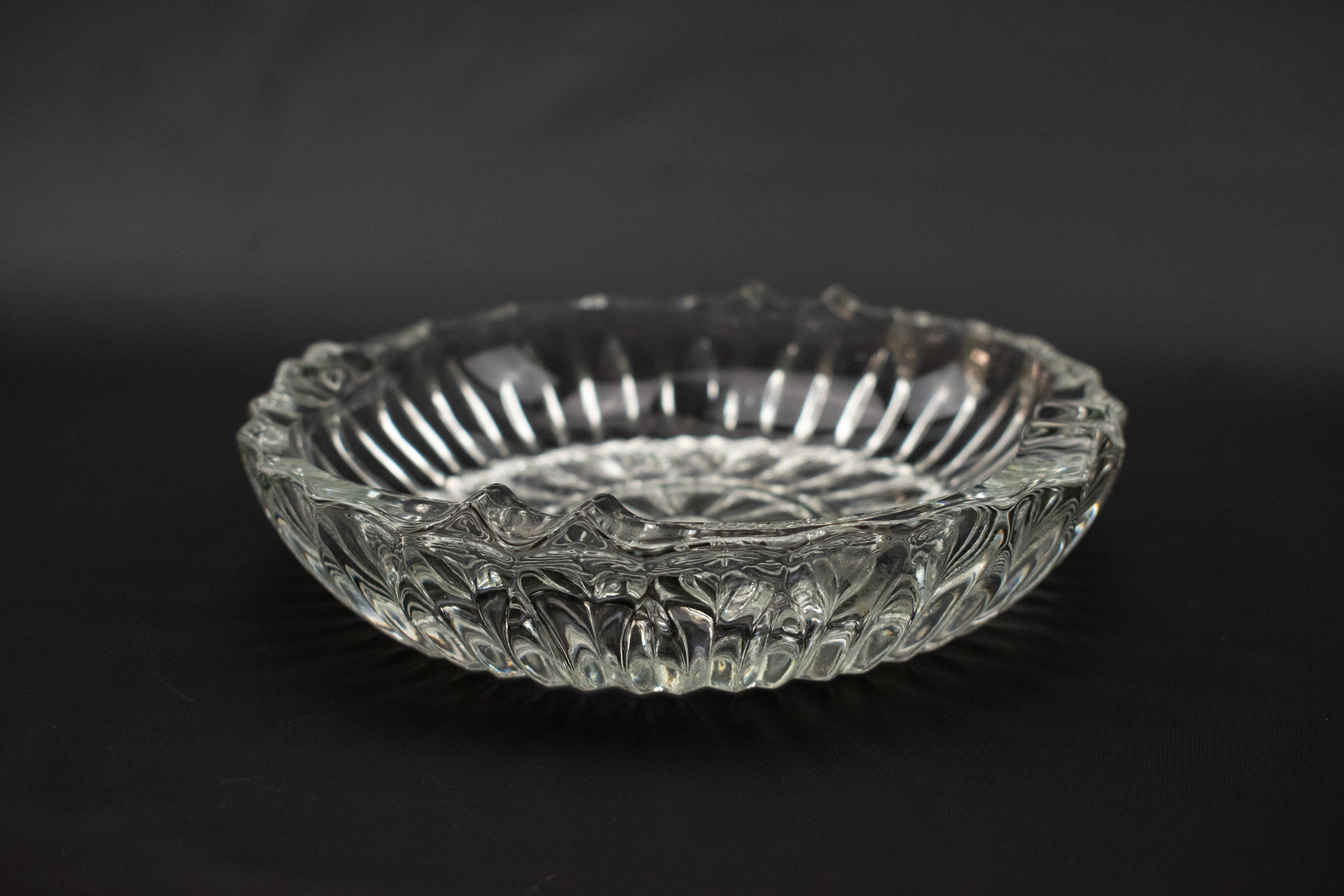 Ashtray Glass Clear Ash Bowl Smoking Used 5 Inch Circle Glass