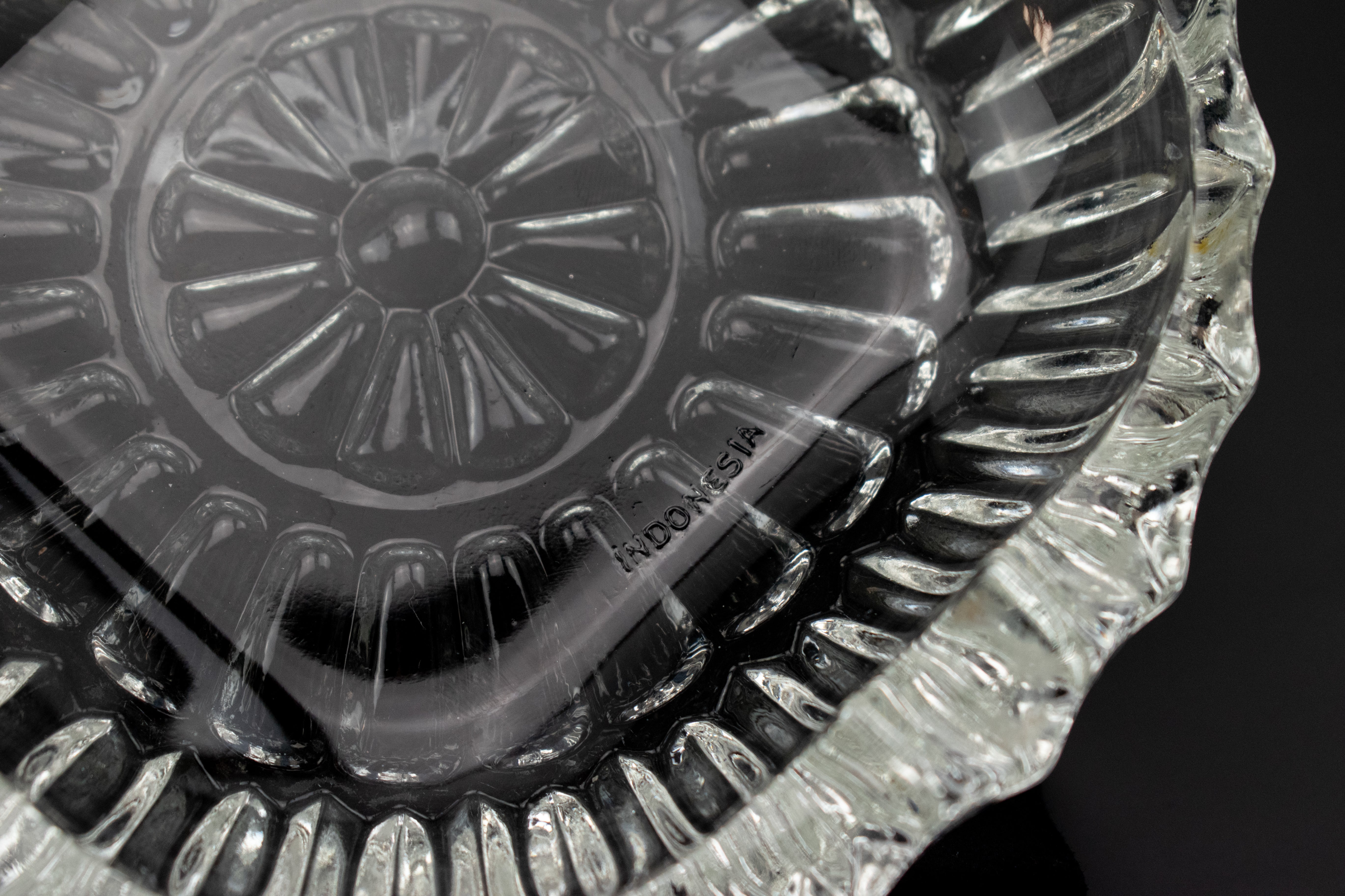 Ashtray Glass Clear Ash Bowl Smoking Used 5 Inch Circle Glass