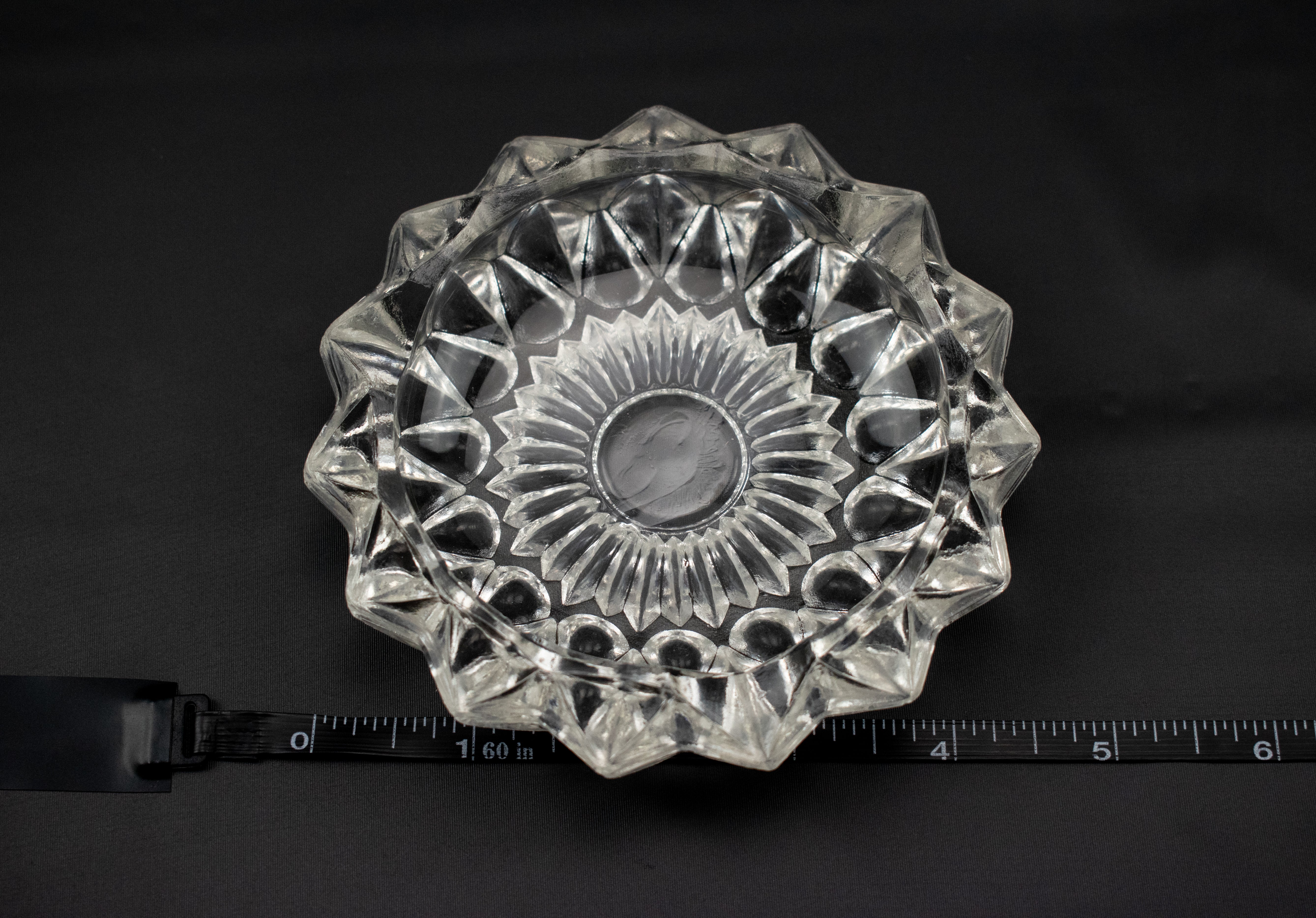 Vintage Large Ashtray Bowl Used Clear Glass Crystal Designed 7 inch