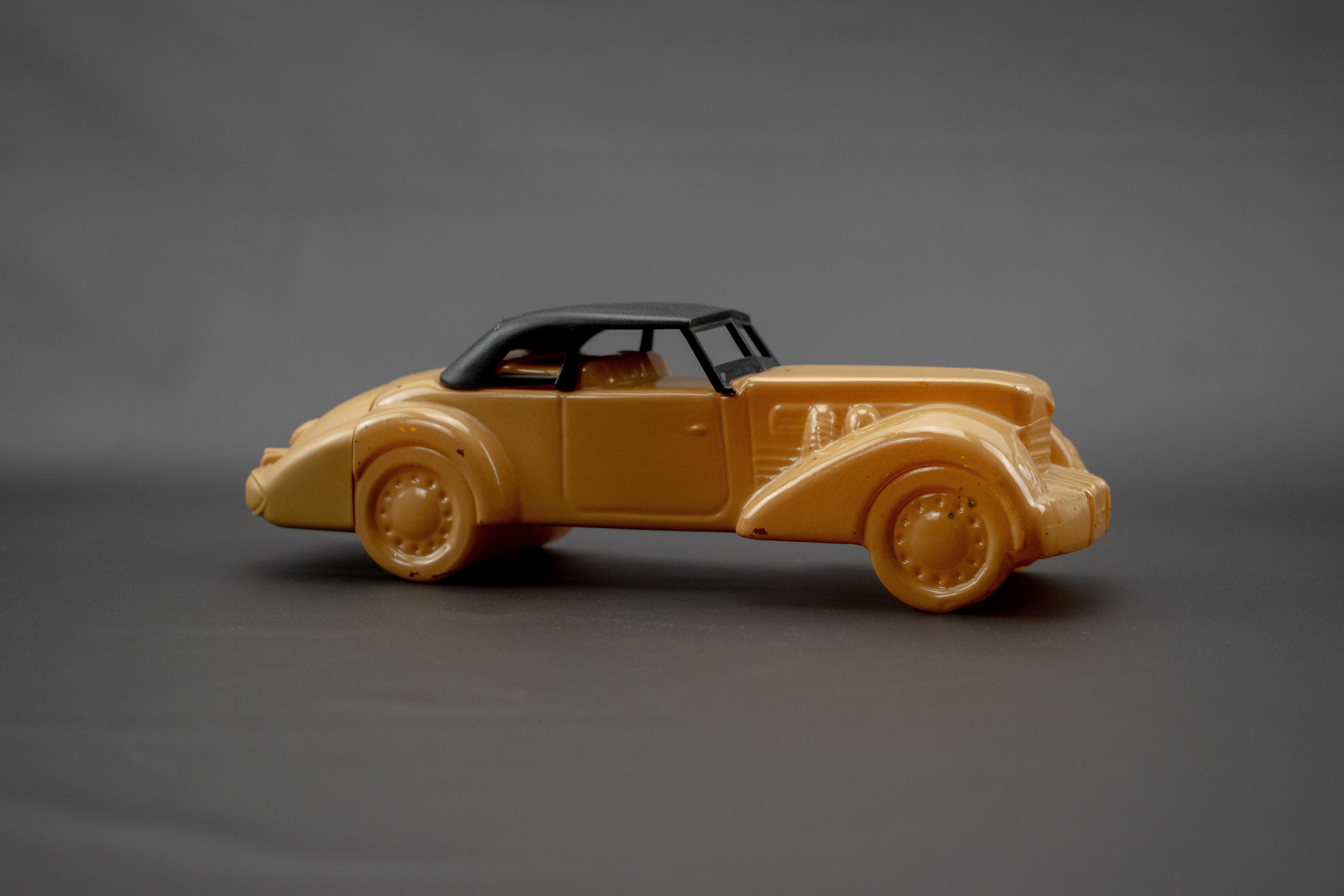 Vintage Avon Cord 37 Tai Winds After Shave Decanter Used Empty