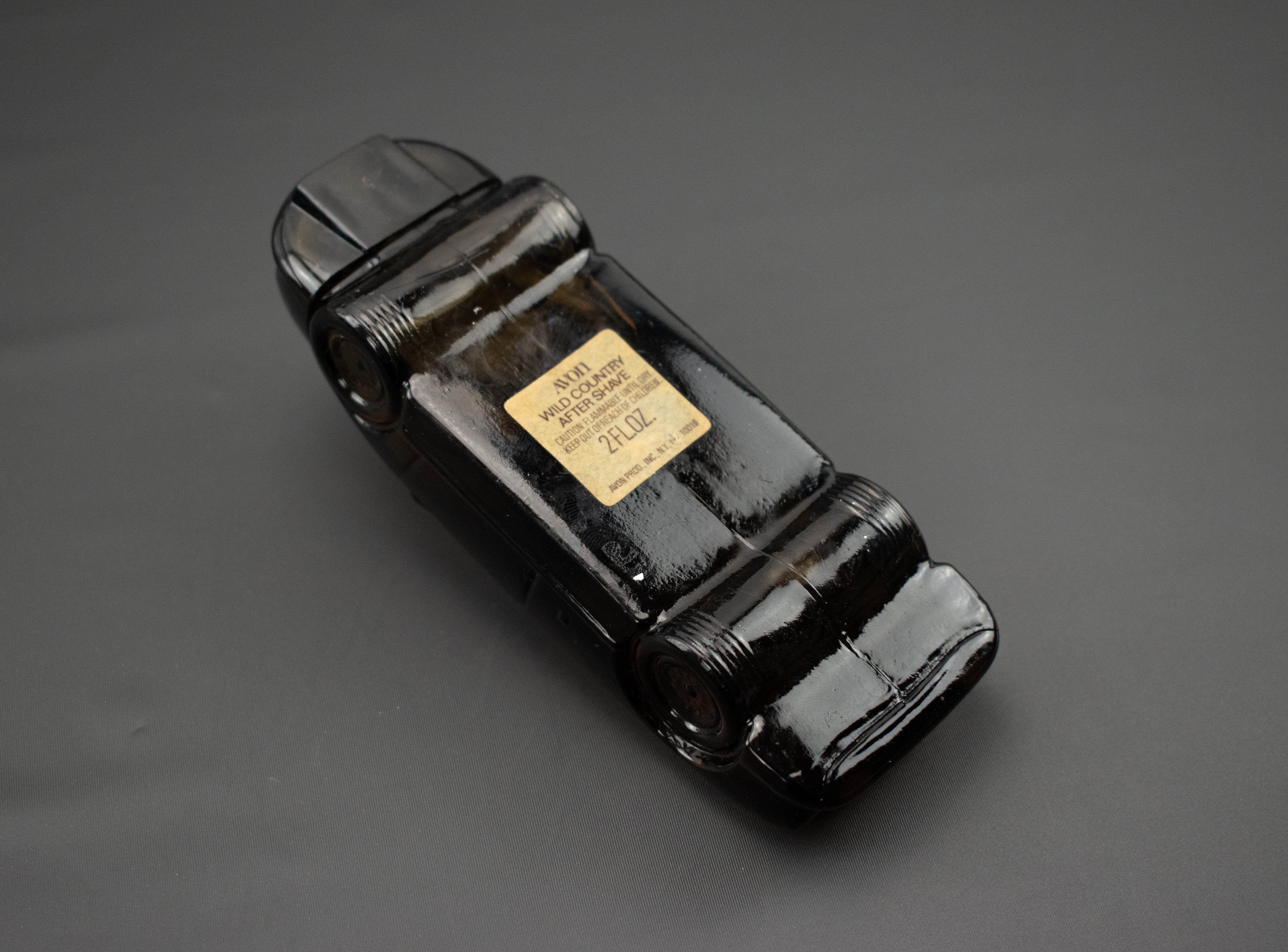 Avon 68 Porsche Wild Country aftershave used empty 2.FL Oz Decanter