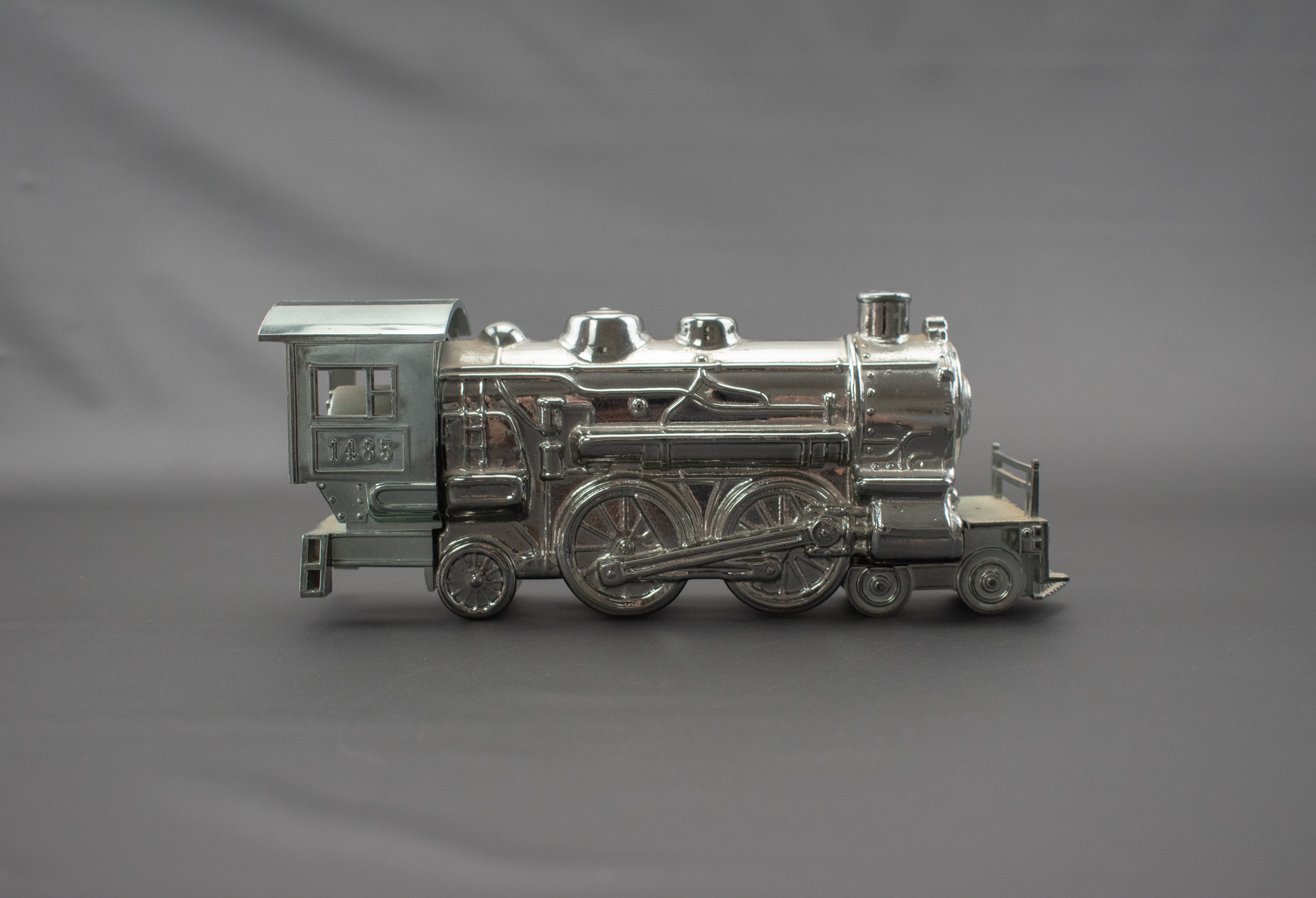 Avon Silver Train 1485 Used Glass bottle Deep Woods After Shave Used 5 FL