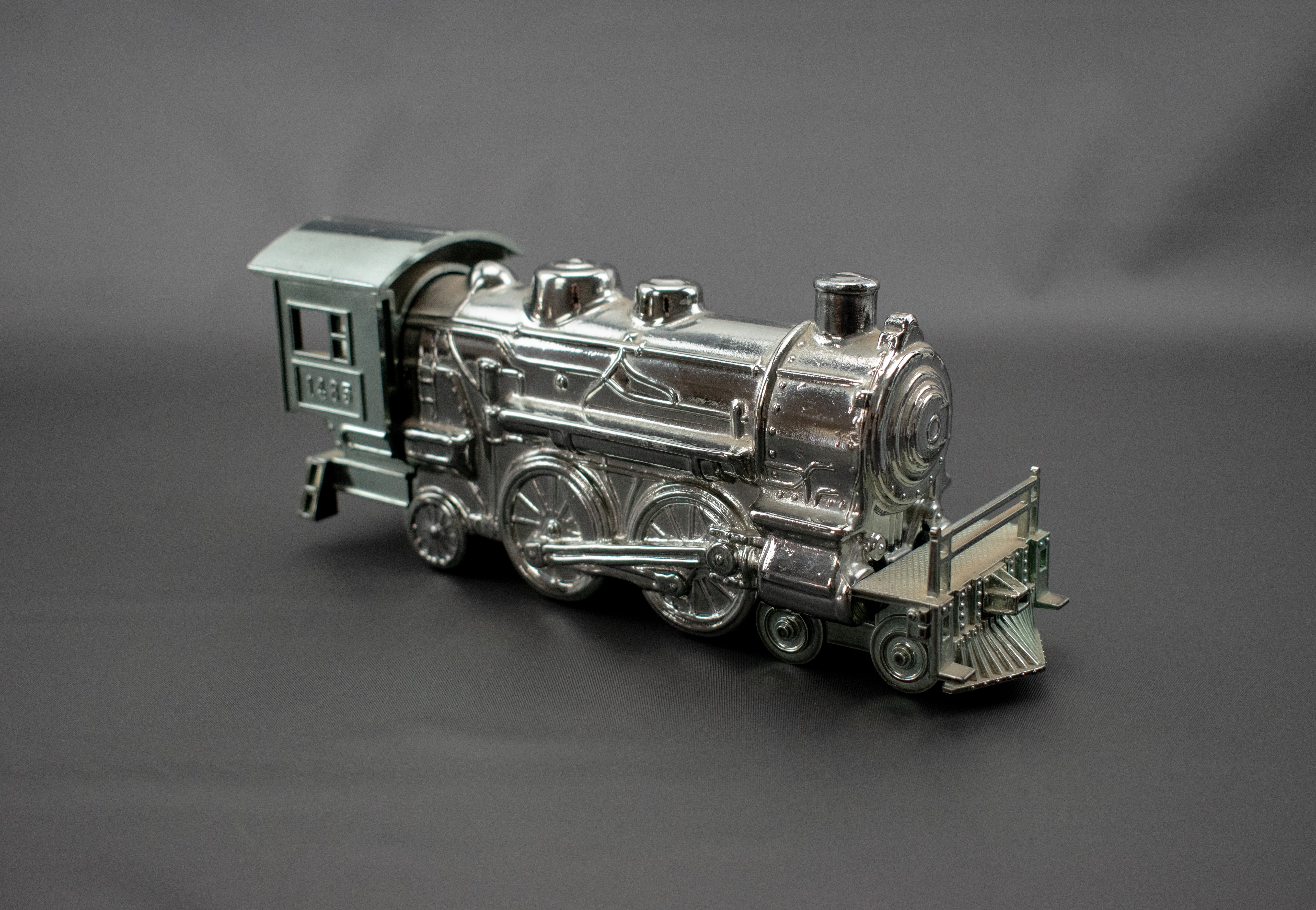 Avon Silver Train 1485 Used Glass bottle Deep Woods After Shave Used 5 FL