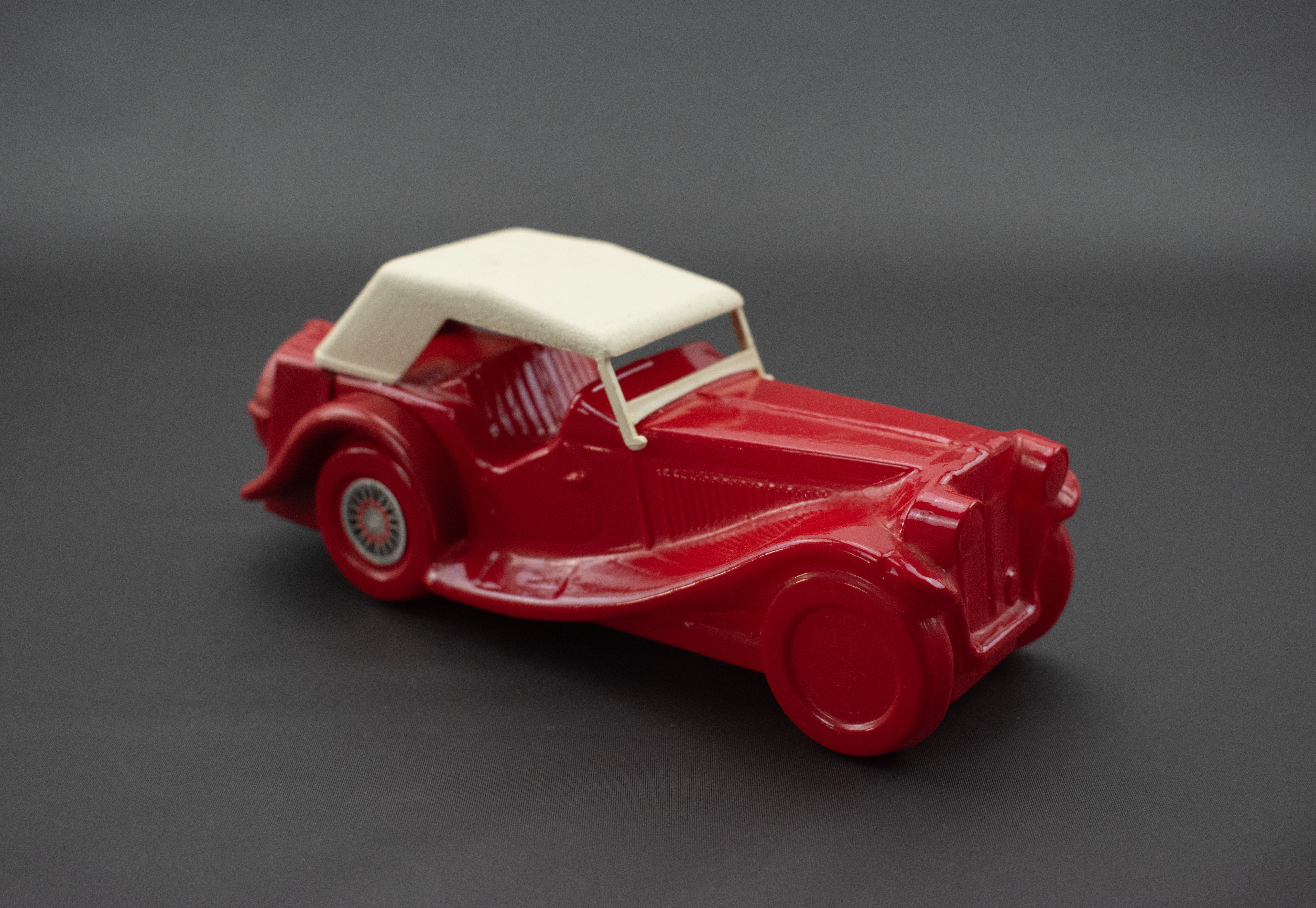 Vintage Avon Car After Shave – 1936 MG 5 oz., No box, Full Tai Winds