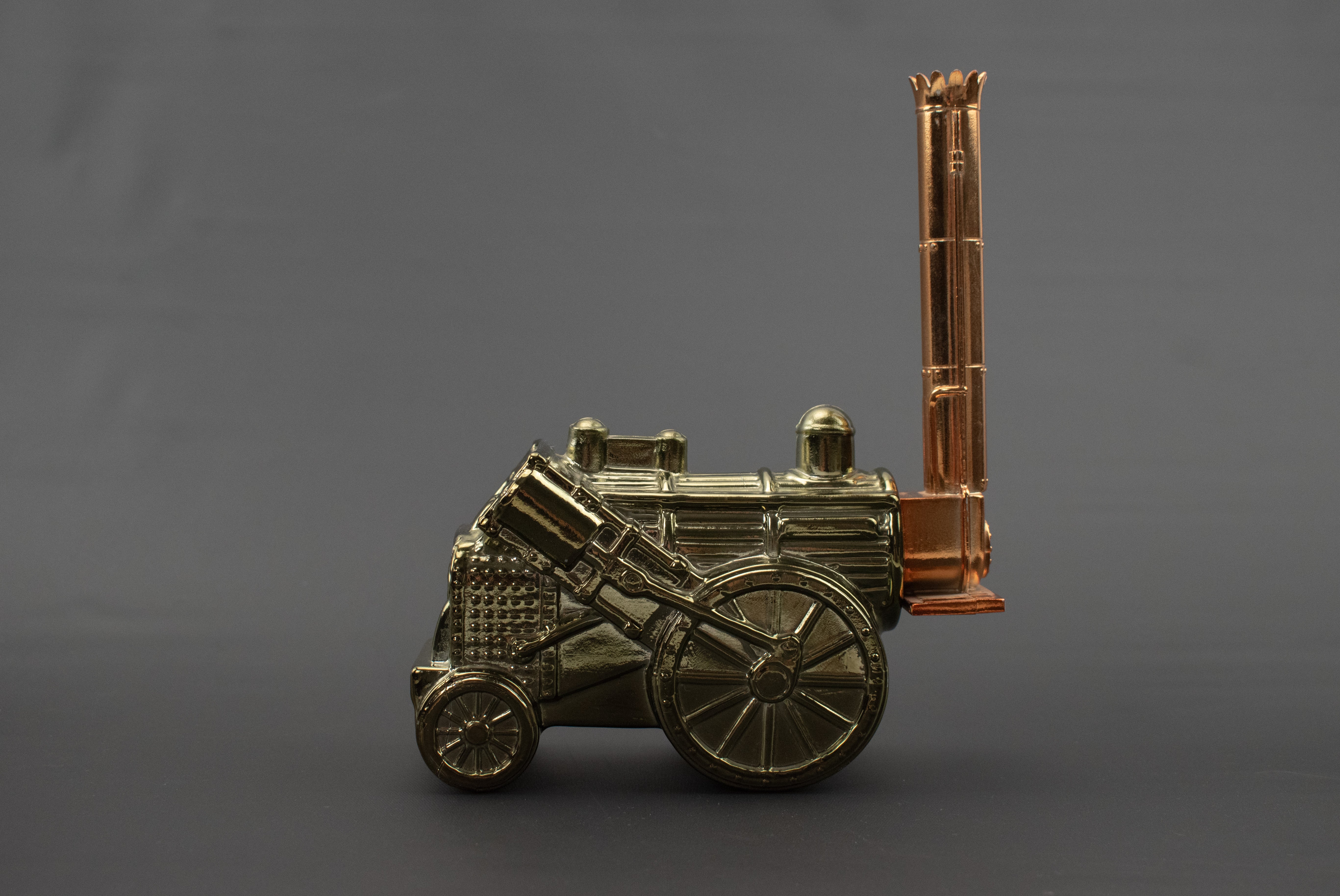 Golden Rocket Avon TAI Winds 6fl. Oz 0-2-2 Used Bottle empty