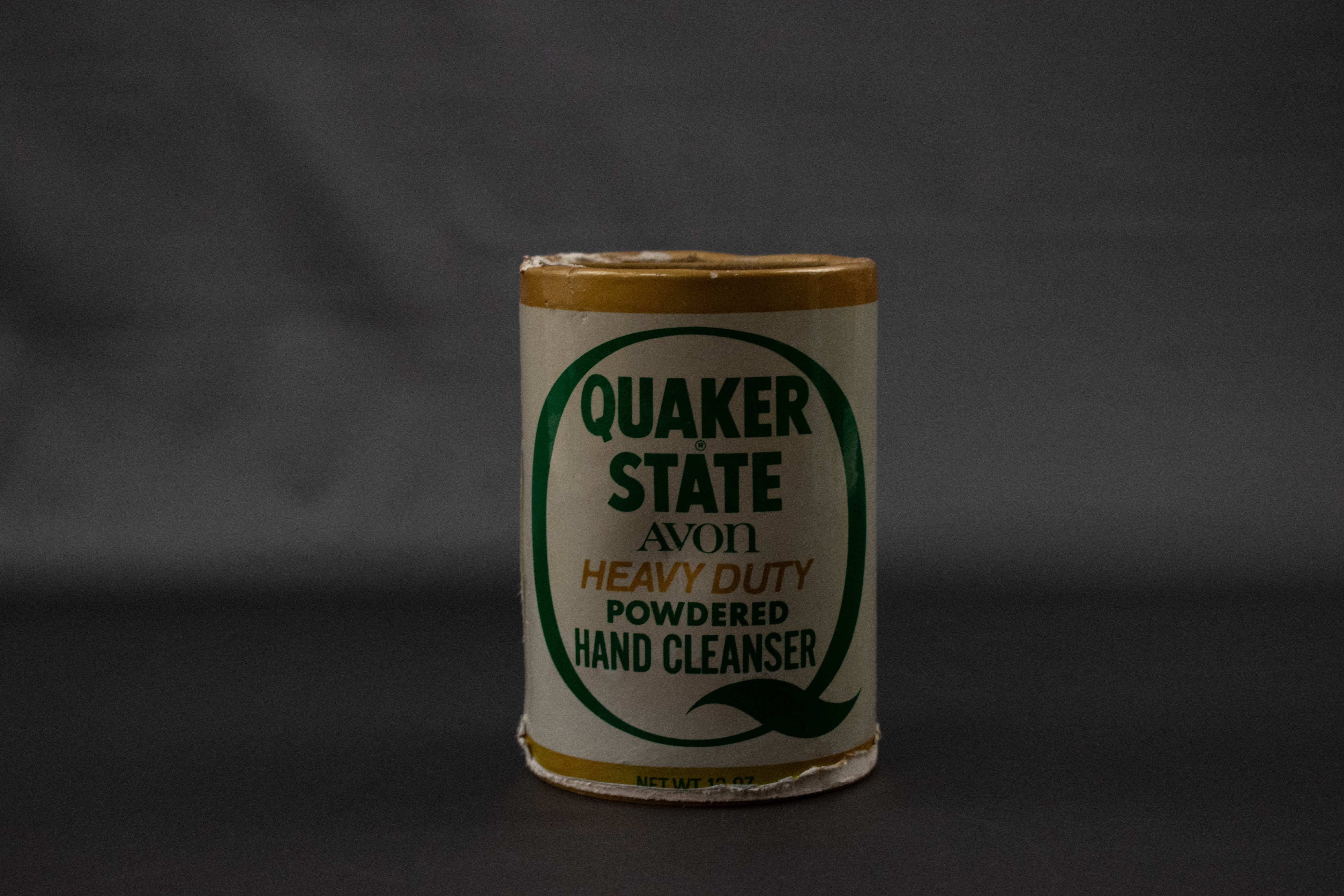 Quaker State Avon Heavy Duty powdered Hand cleanser 12 Oz. USED