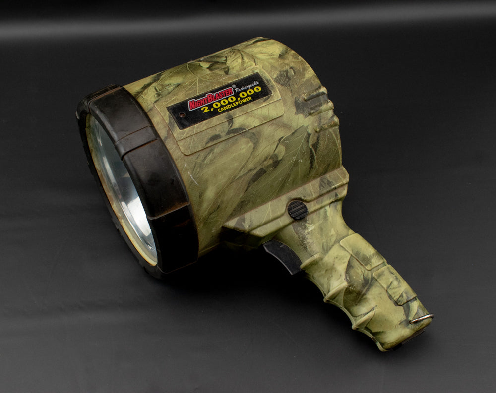 Night Blaster Rechargeable Flashlight 2,000,000, Candle Power Hunting Spot Light Untested