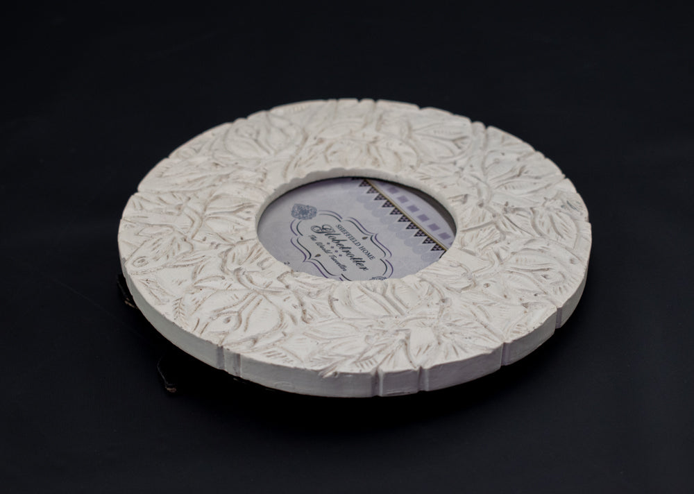 Sheffield Picture Frame White Floral Ceramic Circle Picture Display 3x3