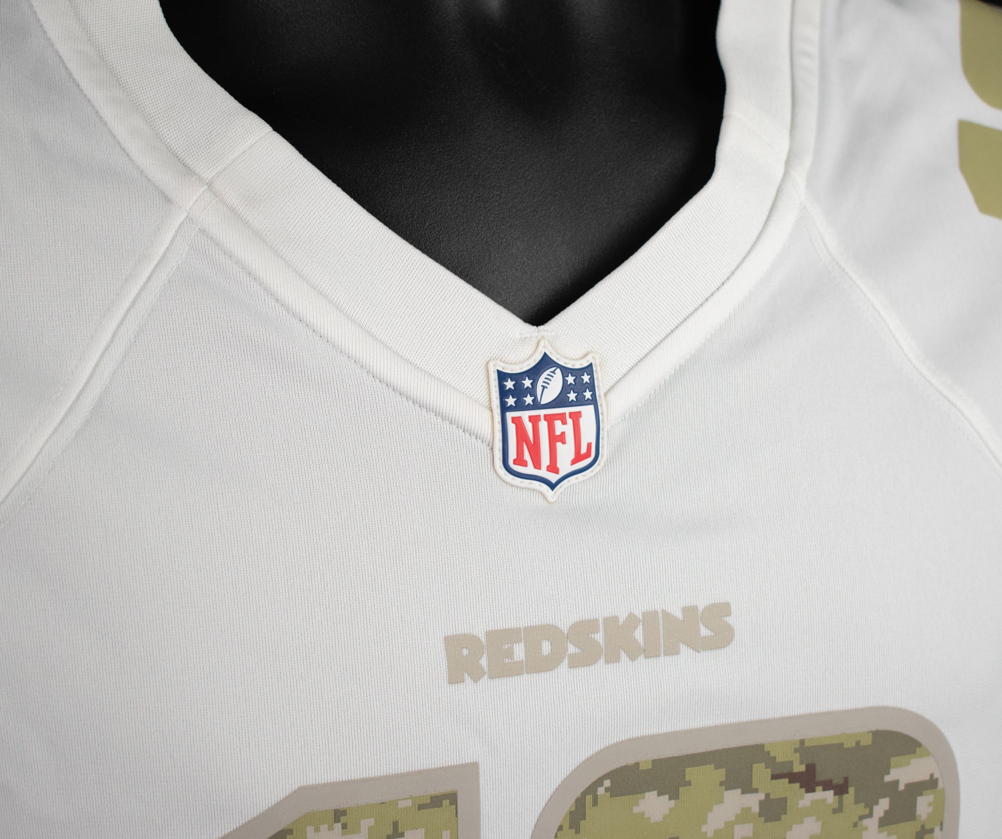 Washington NFL Football Jersey XL Nike on Field 10 Griffin III Military Service White