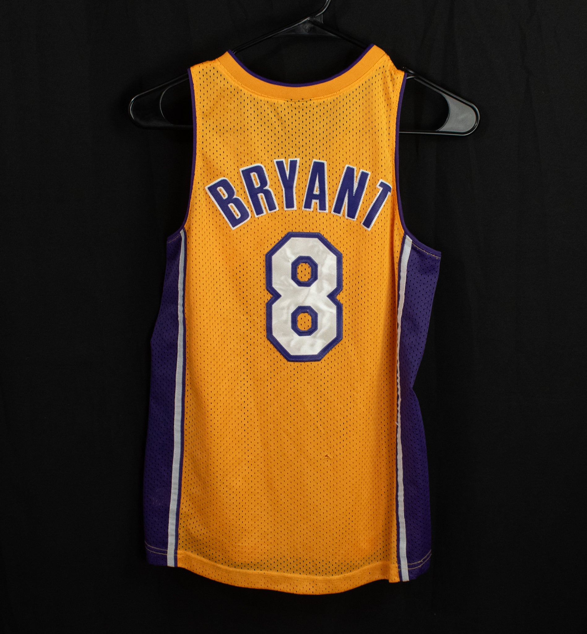 Kobe Bryant LA Lakers Jersey Nike NBA Basketball Medium Kids Youth #8 Yellow