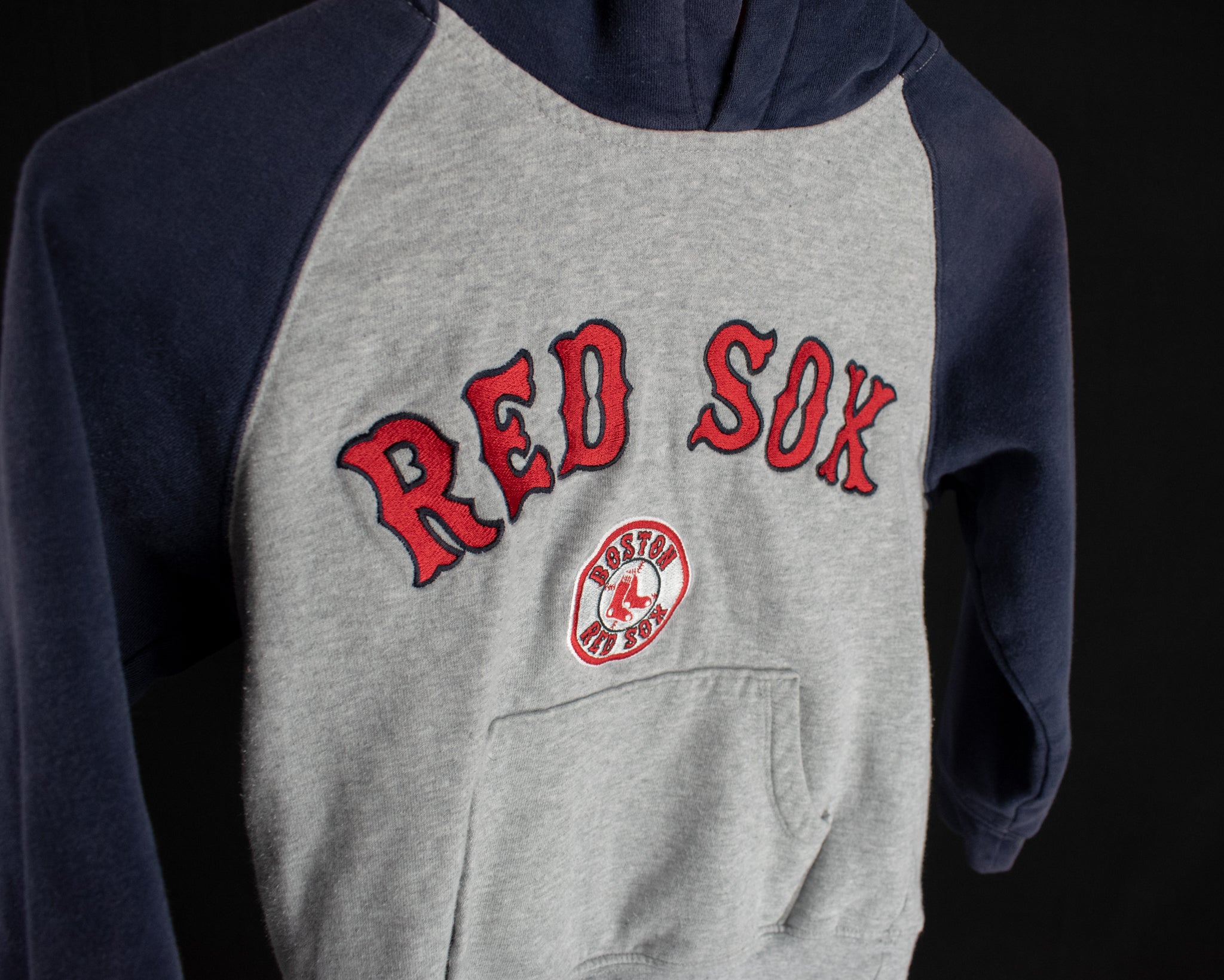 Boston Red Sox MLB Baseball Sweatshirt Kids Youth Blue Gray Boys Pullover Size 8 Used