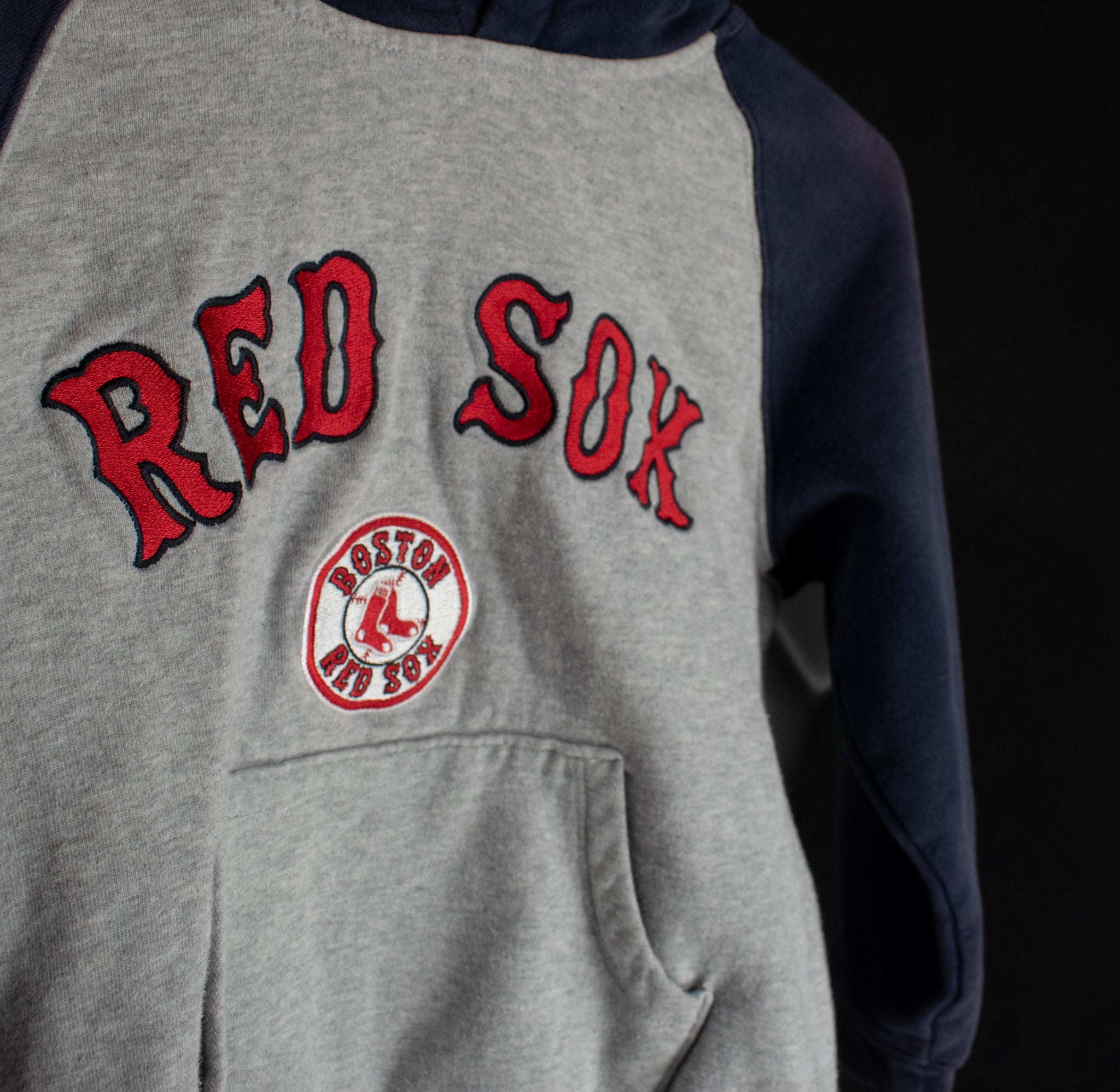 Boston Red Sox MLB Baseball Sweatshirt Kids Youth Blue Gray Boys Pullover Size 8 Used