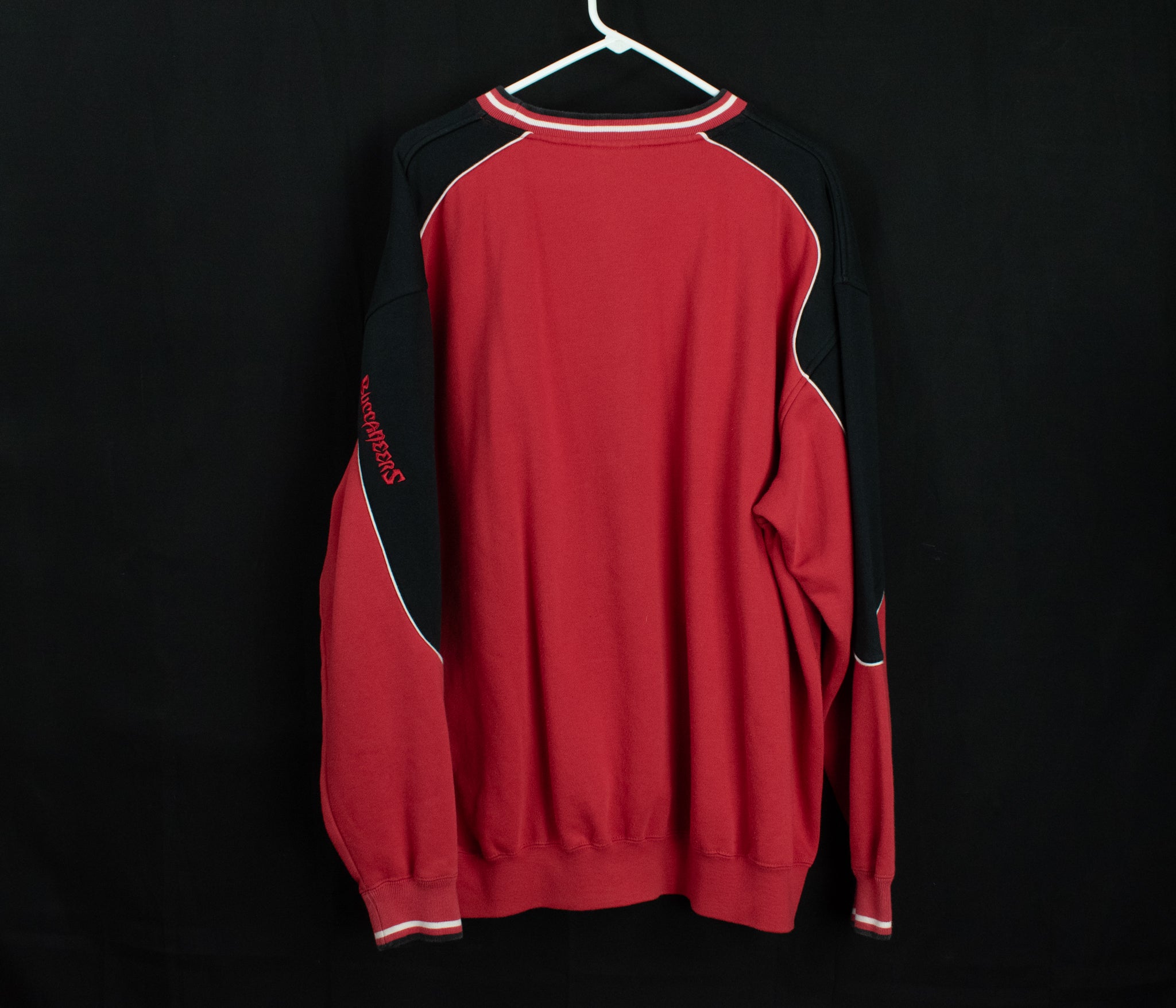 Tampa Bay Buccaneers Mens Sweatshirt XL Pull Over NFL Football Authentic NFL Red Vintage