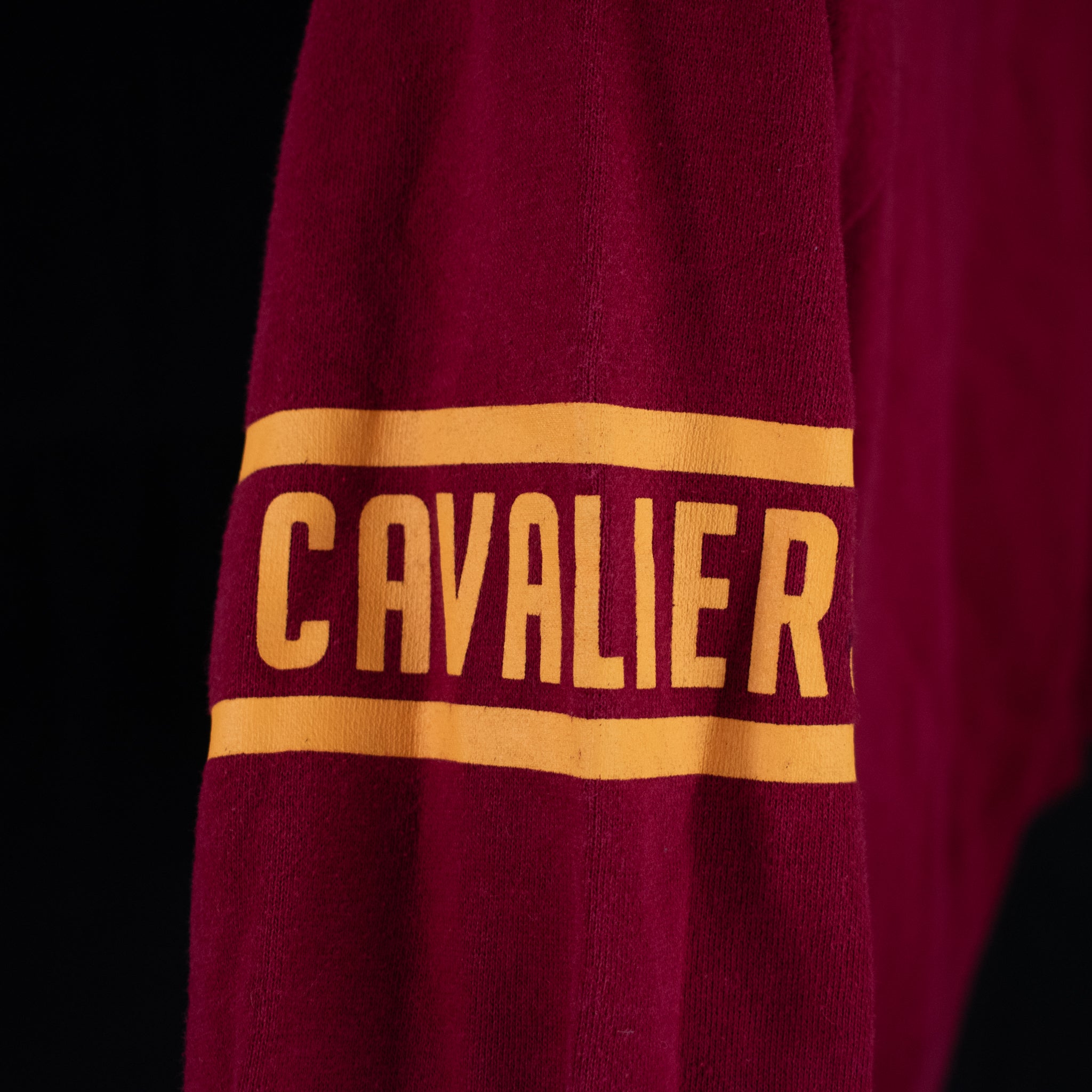 Cavaliers Sweatshirt Medium Pullover NBA Basketball Sweater Female Red