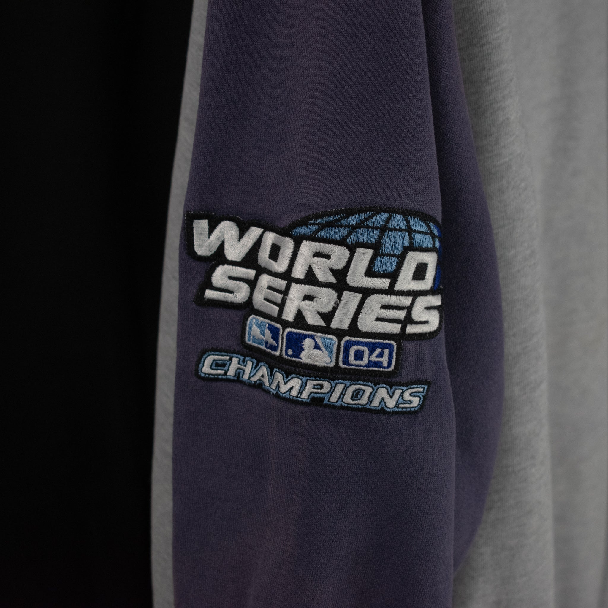 Boston Red Sox Sweatshirt X-Large MLB Baseball World Series Champions 2004 Hoodie Adult
