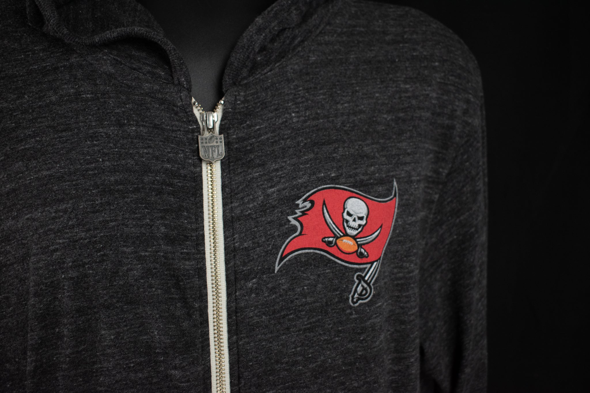 Tampa Bay Buccaneers NFL Football Large Grey Hoodie Authentic Zip Up Adult Sweatshirt
