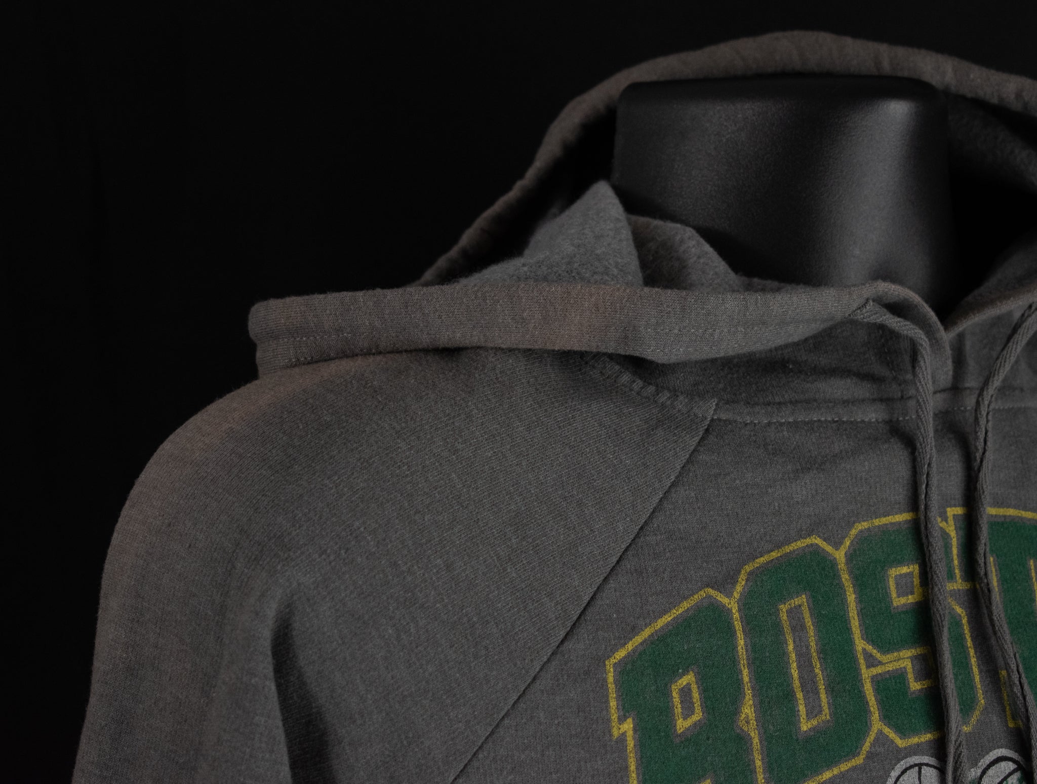 Boston Celtics Large Sweatshirt NBA Basketball Hoodie Gray Lightweight Hardwood Classics