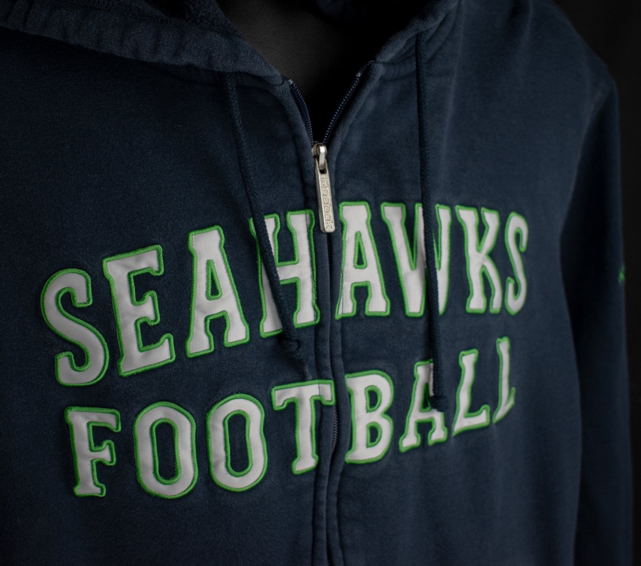 Seahawks Sweatshirt Mens Medium NFL Football Hoodie Authentic Blue Stitched