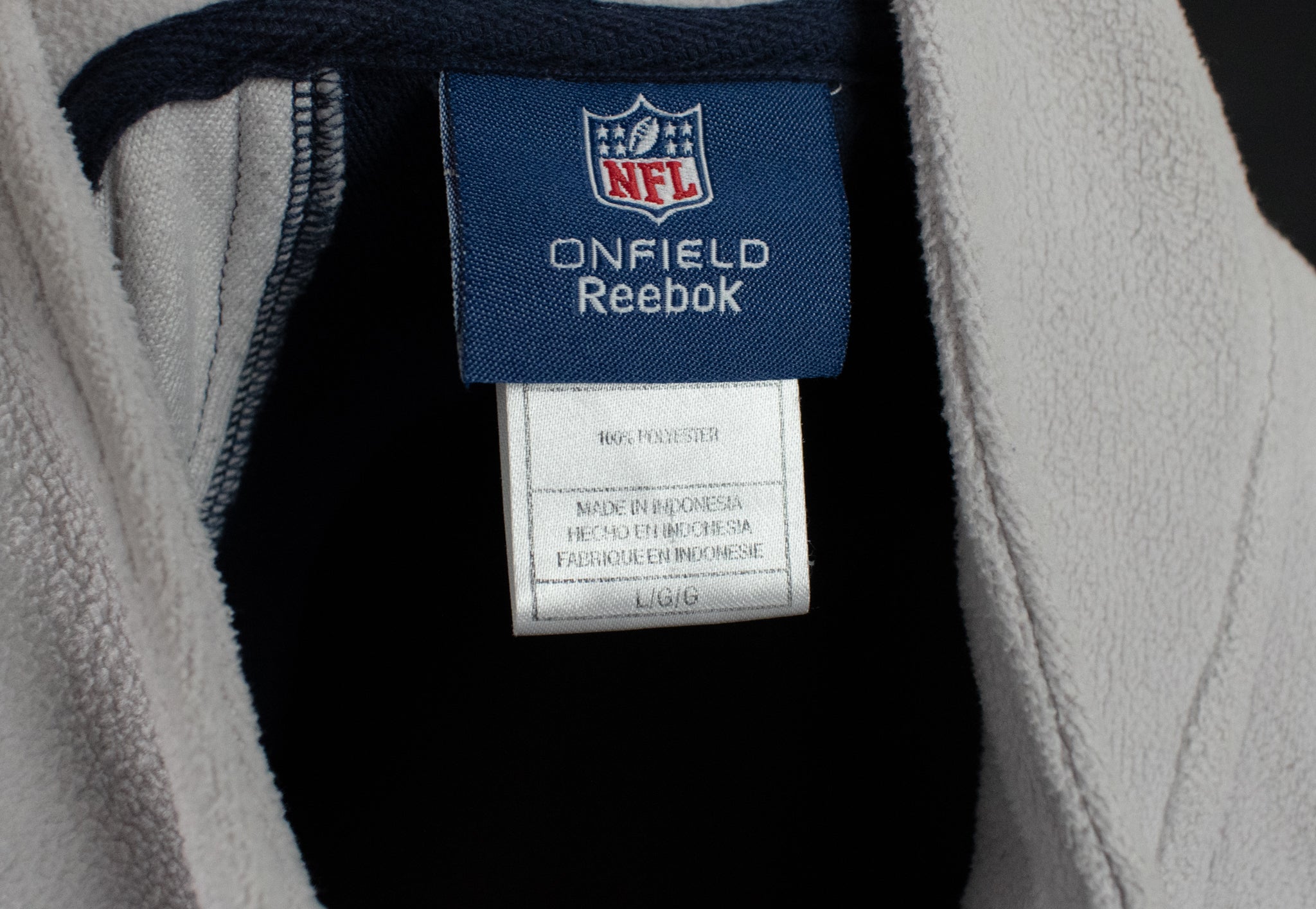 New England Patriots mens Fleece Jacket Soft Used NFL Football Large ZIP Up