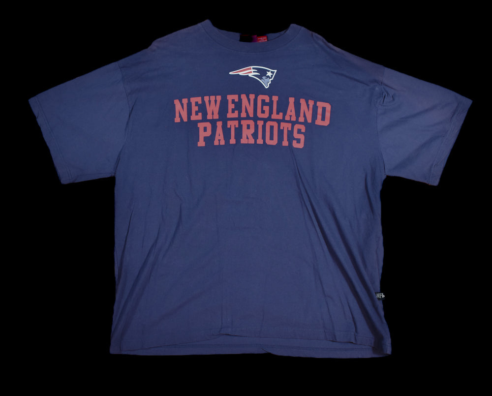 New England Mens T-Shirt 2XL NFL Football Adult Football Authentic Used