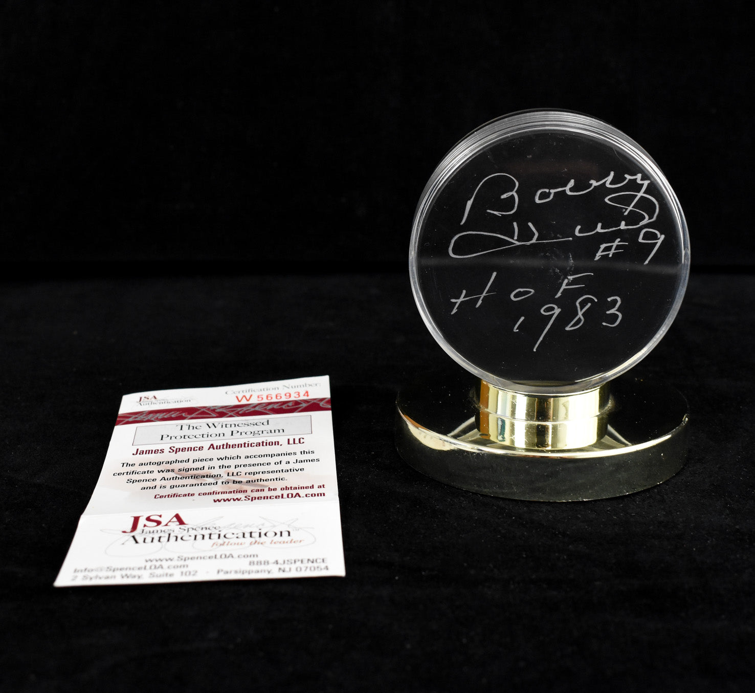 Bobby Hull Chicago Black Hawks NHL Autographed Hockey Puck Signed W COA JSA