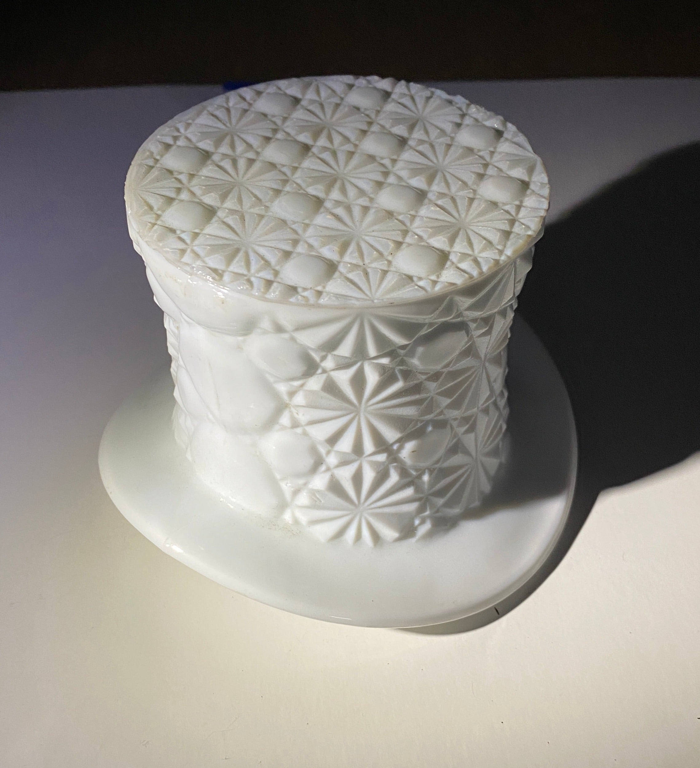 Vintage Fenton White Milk Glass Daisy & Button Top Hat Vase Serving Bowl Line1900