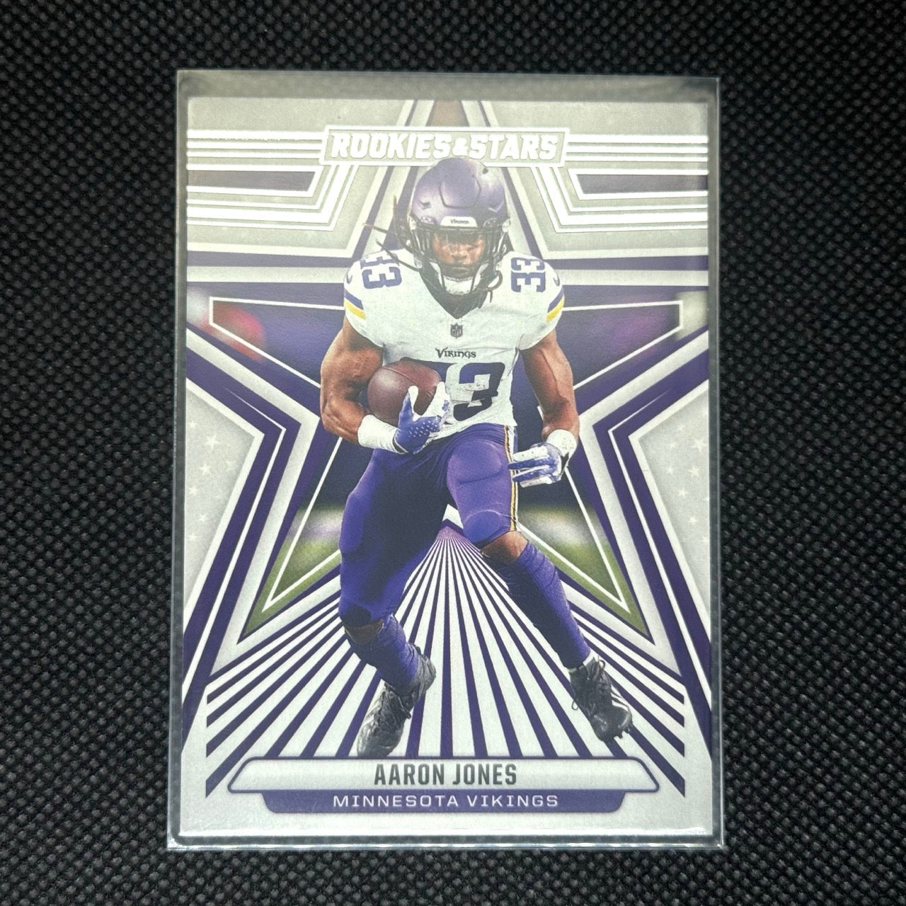 Aaron Jones Panini Rookies and Stars 2024 Card No.64