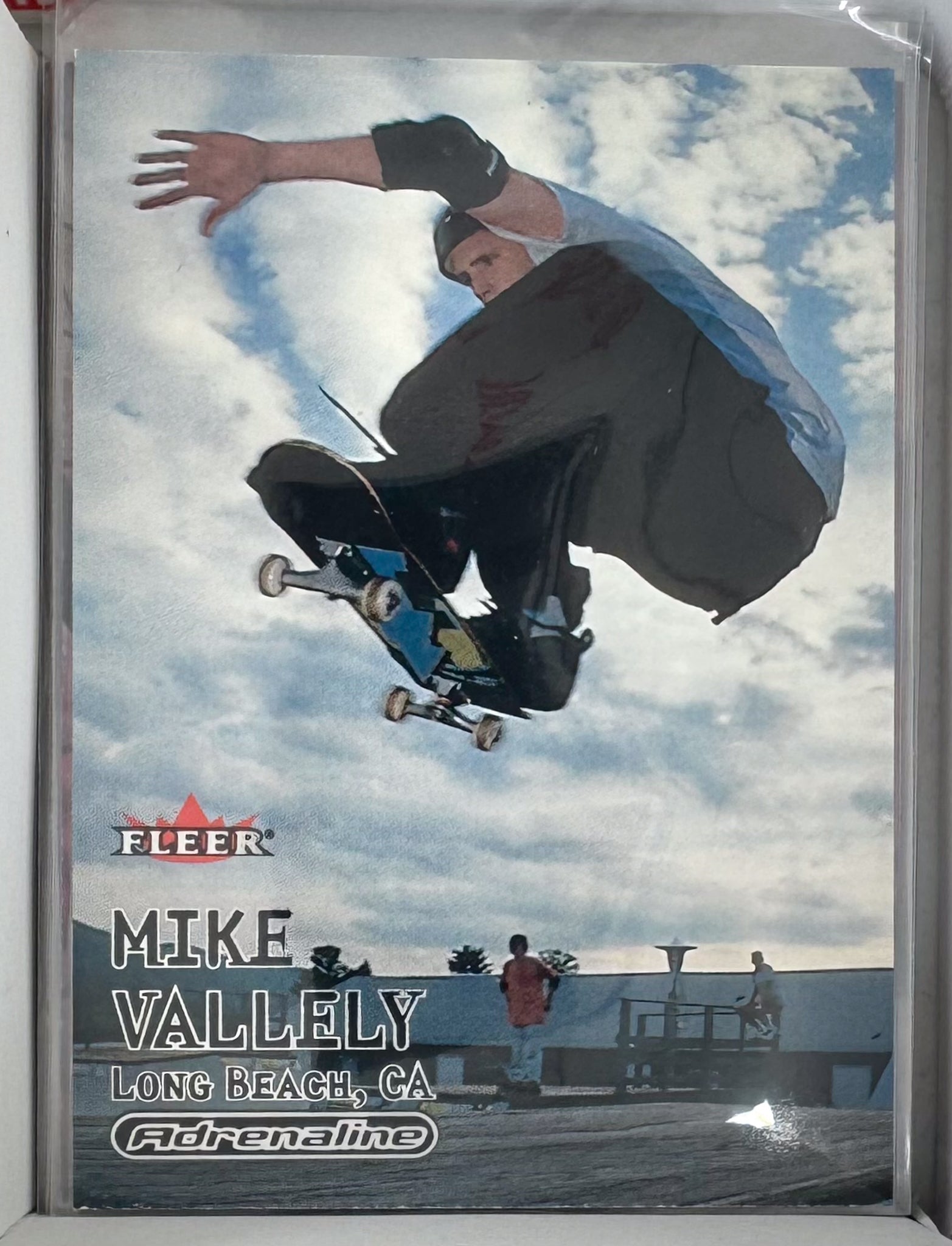 Adrenaline Fleer 2000 Action Sports Card No.57 Mike Valley Skateboarding