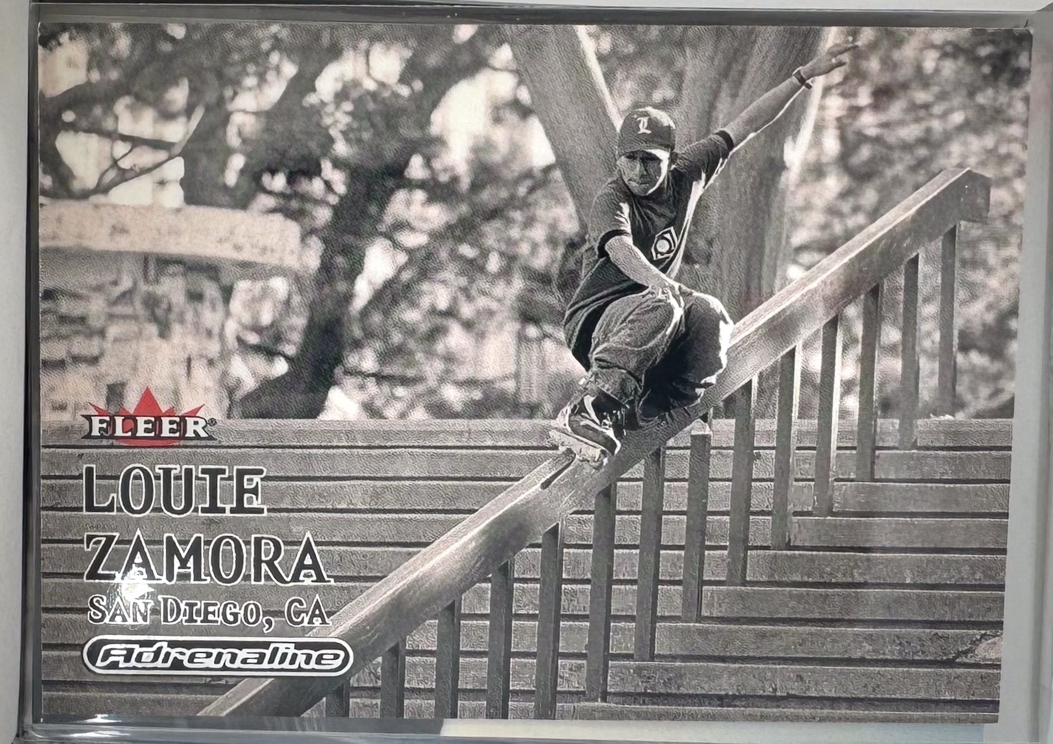 Adrenaline Fleer 2000 Action Sports Card No.94 Louie Zamora Inline Skate