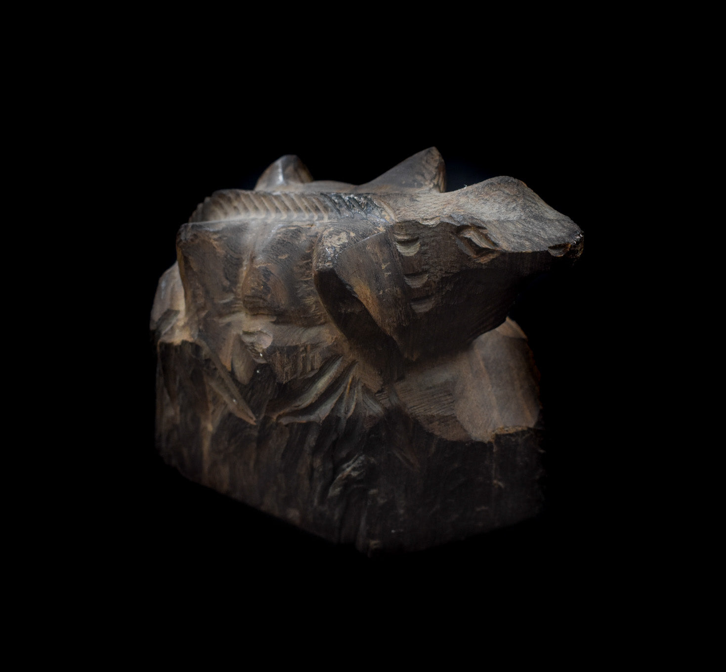 Hand Carved Lizard Wood Piece Unknown Artist Vintage Woodwork Used