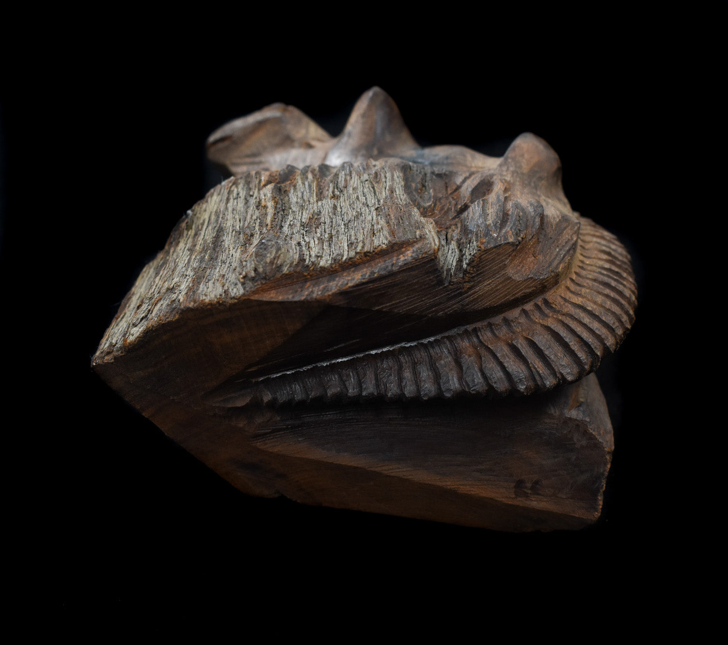 Hand Carved Lizard Wood Piece Unknown Artist Vintage Woodwork Used