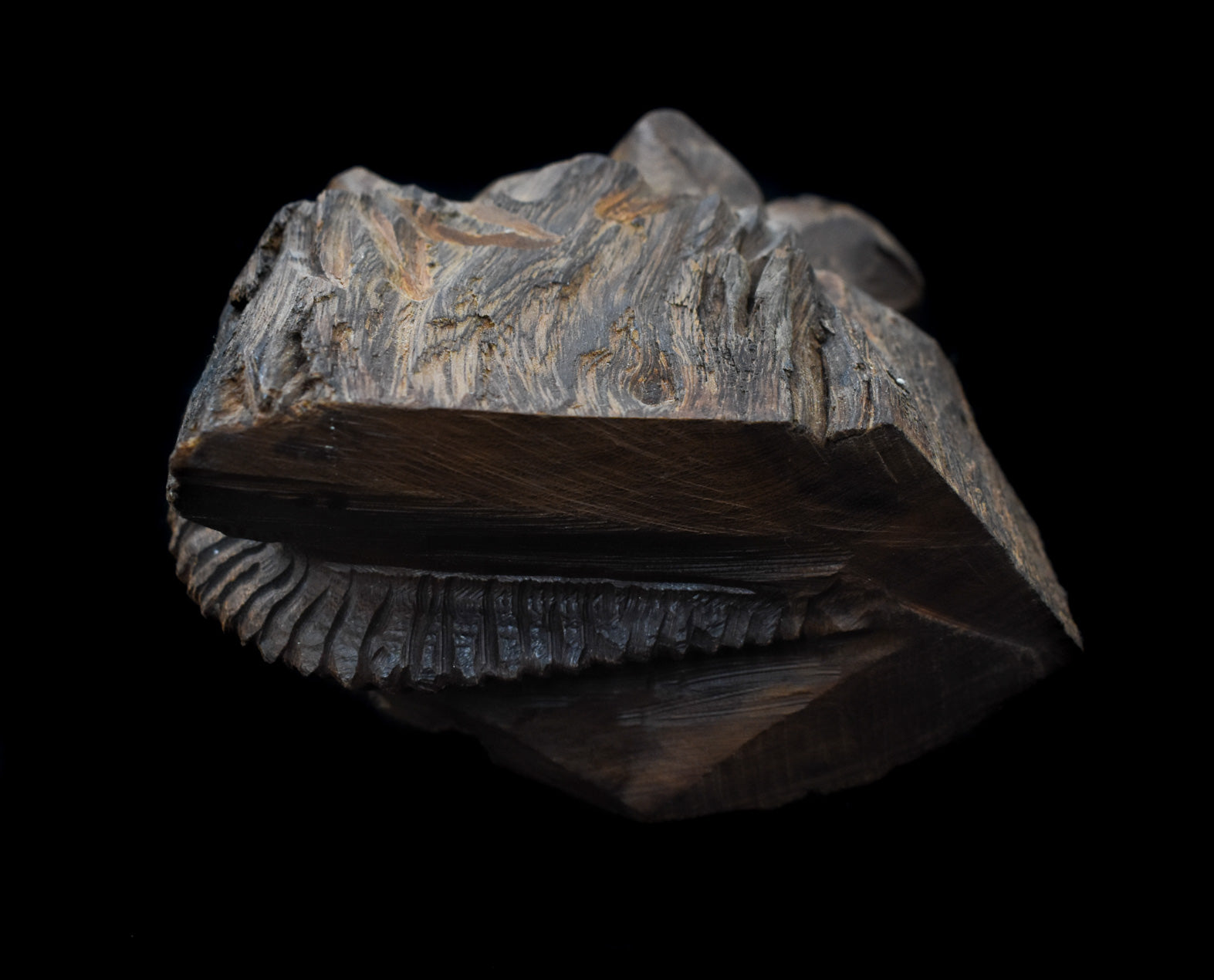 Hand Carved Lizard Wood Piece Unknown Artist Vintage Woodwork Used