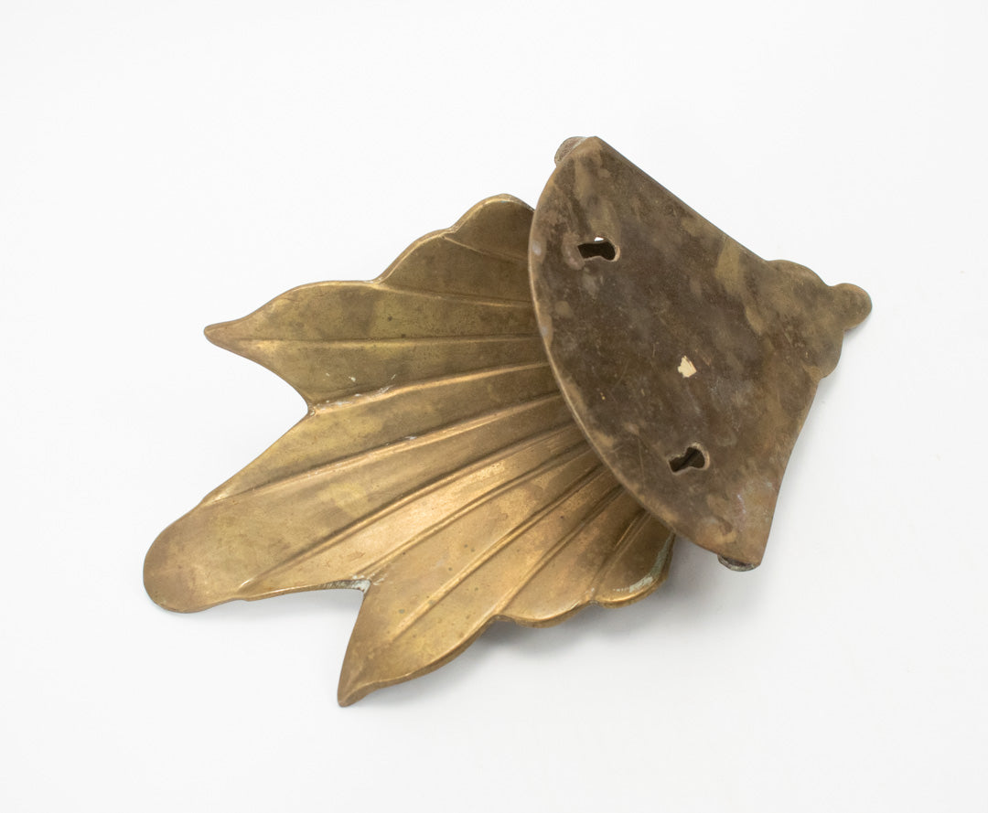 Brass Bronze Wall Decorative Metal Leaf Shell Pocket Piece Used 11in