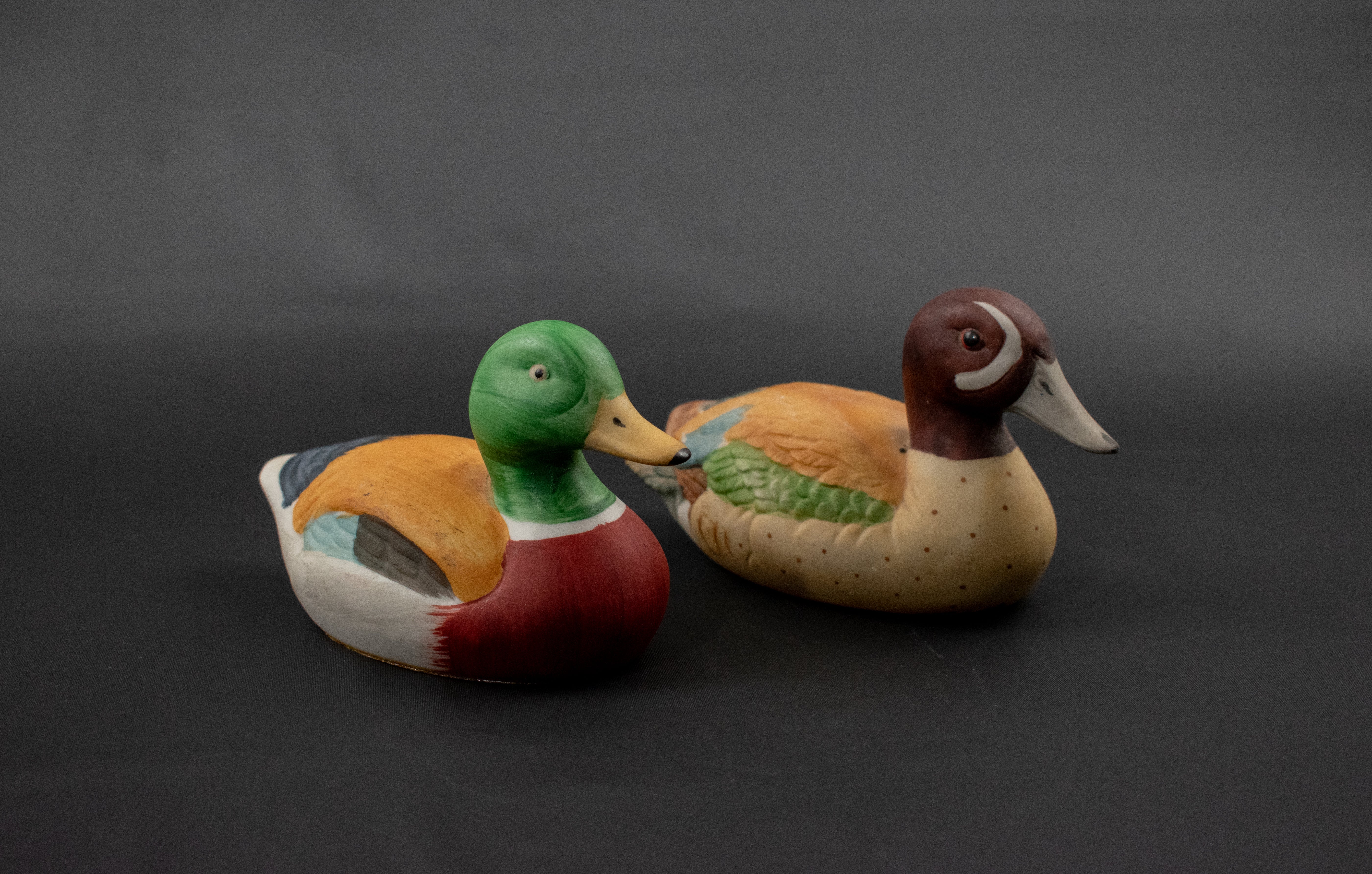 Porcelain display ducks 5 inch set home decor Used