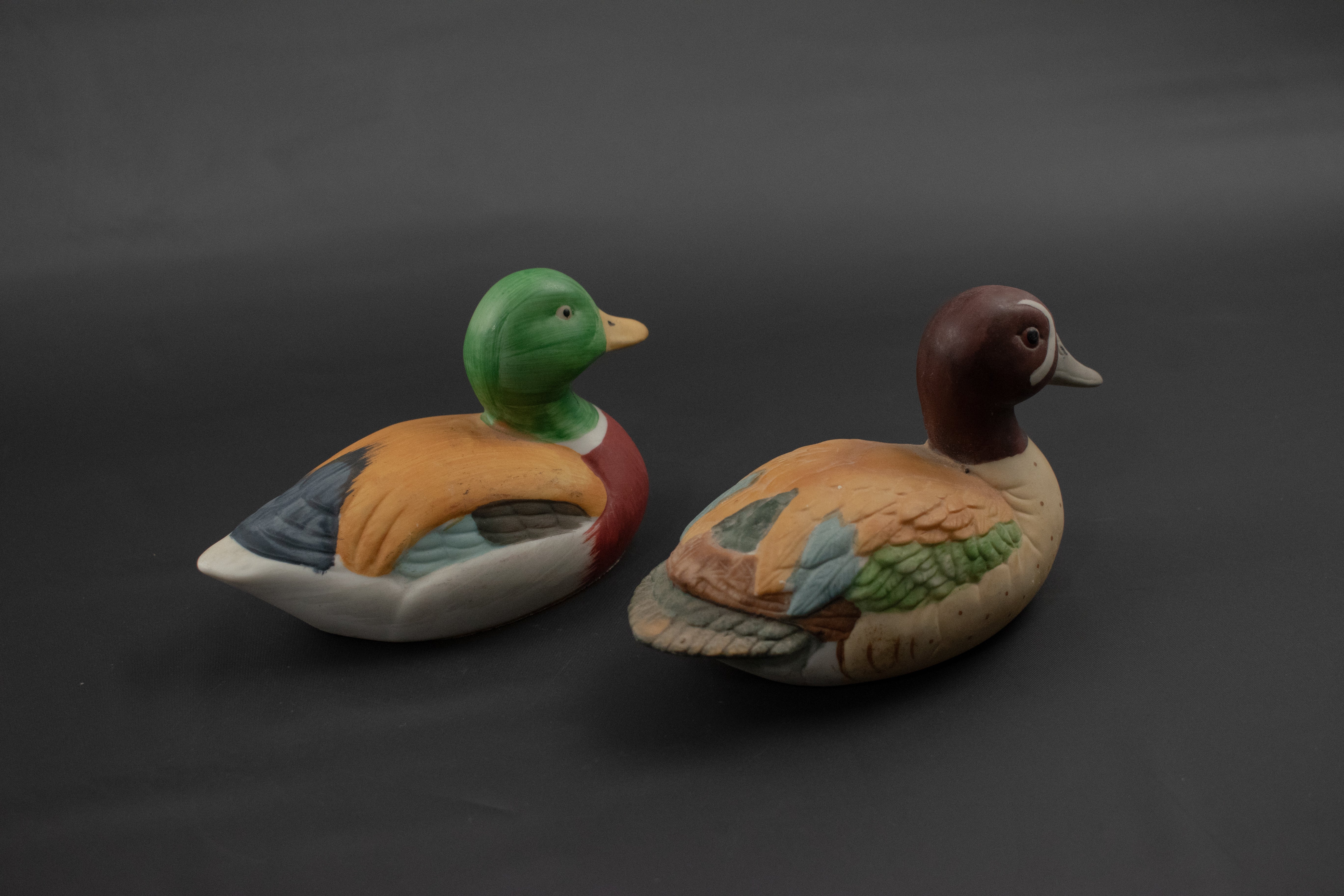 Porcelain display ducks 5 inch set home decor Used