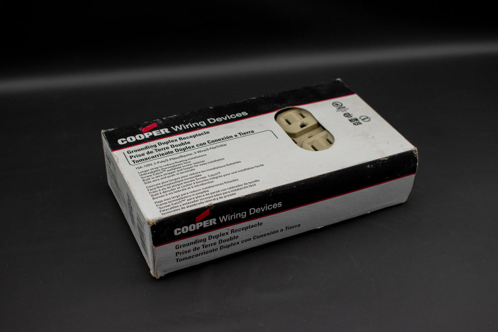 Outlets Cooper Wiring Devices new in box 15A 125v 2Pole Box of 10
