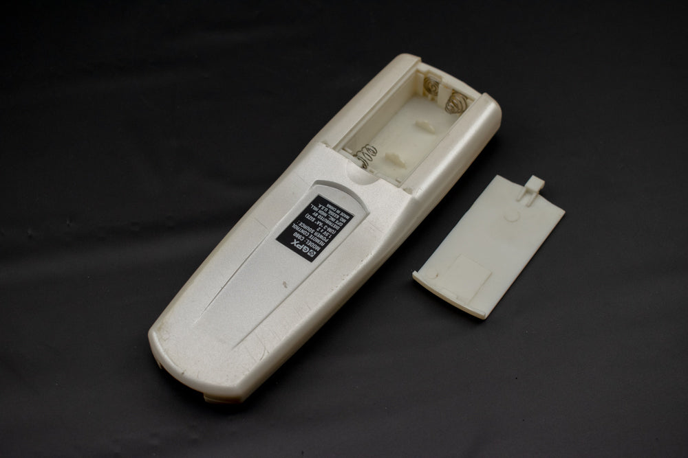 GPX remote Control C980 MO. 63350 White CD/Radio/Cassette Boombox GENUINE