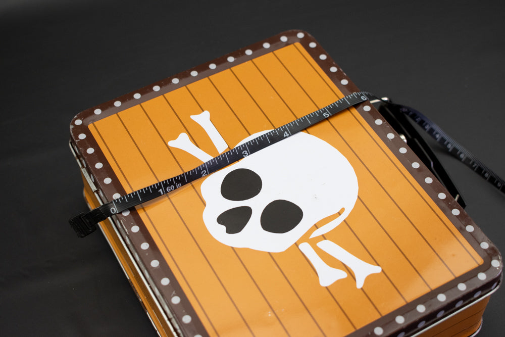Skull Pirates Kids lunch box tin Lunch Box Mega Toys Exclusive