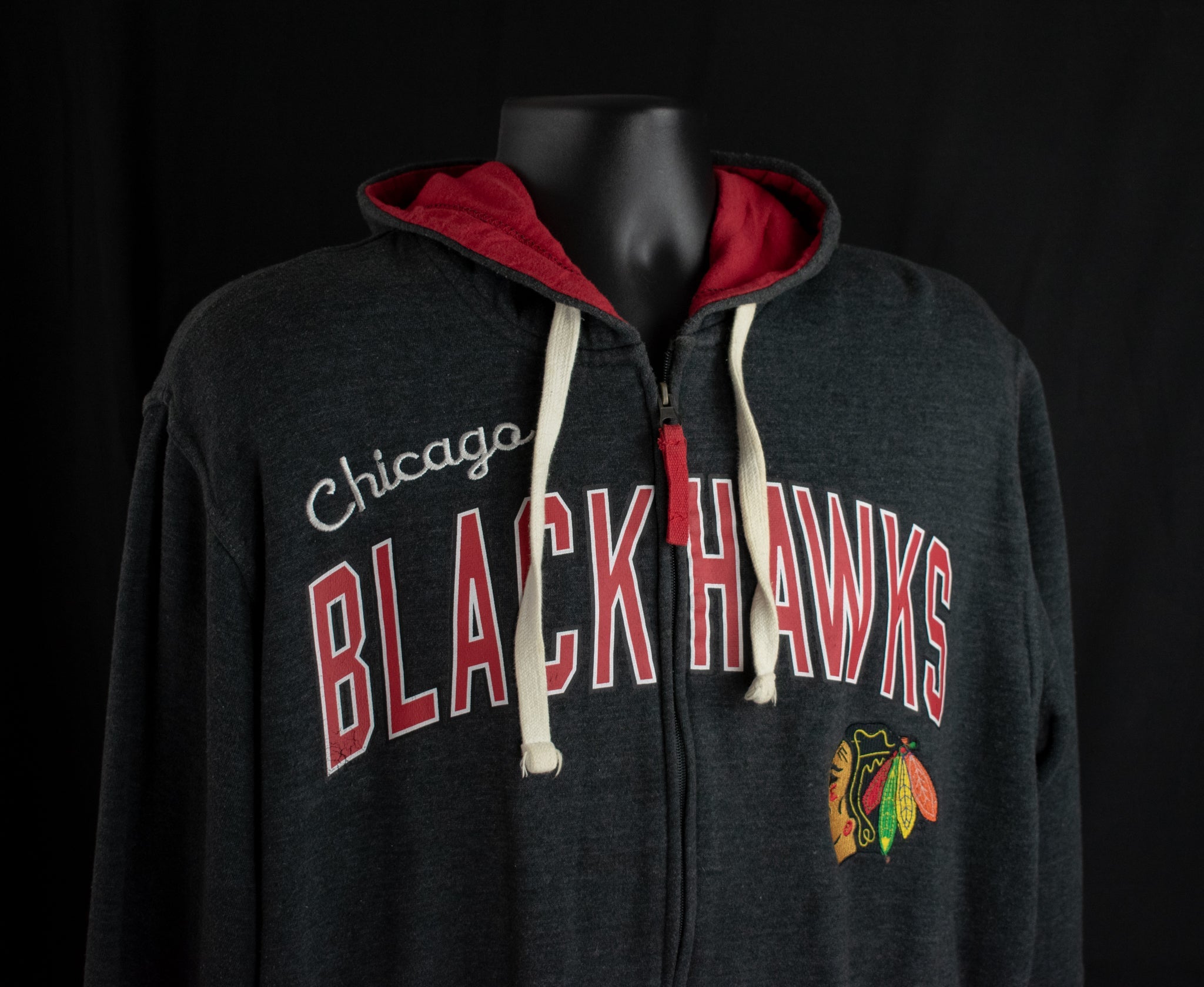 Chicago Black Hawks Large Sweatshirt Mens Hoodie Zip Up NHL Grey Red Used